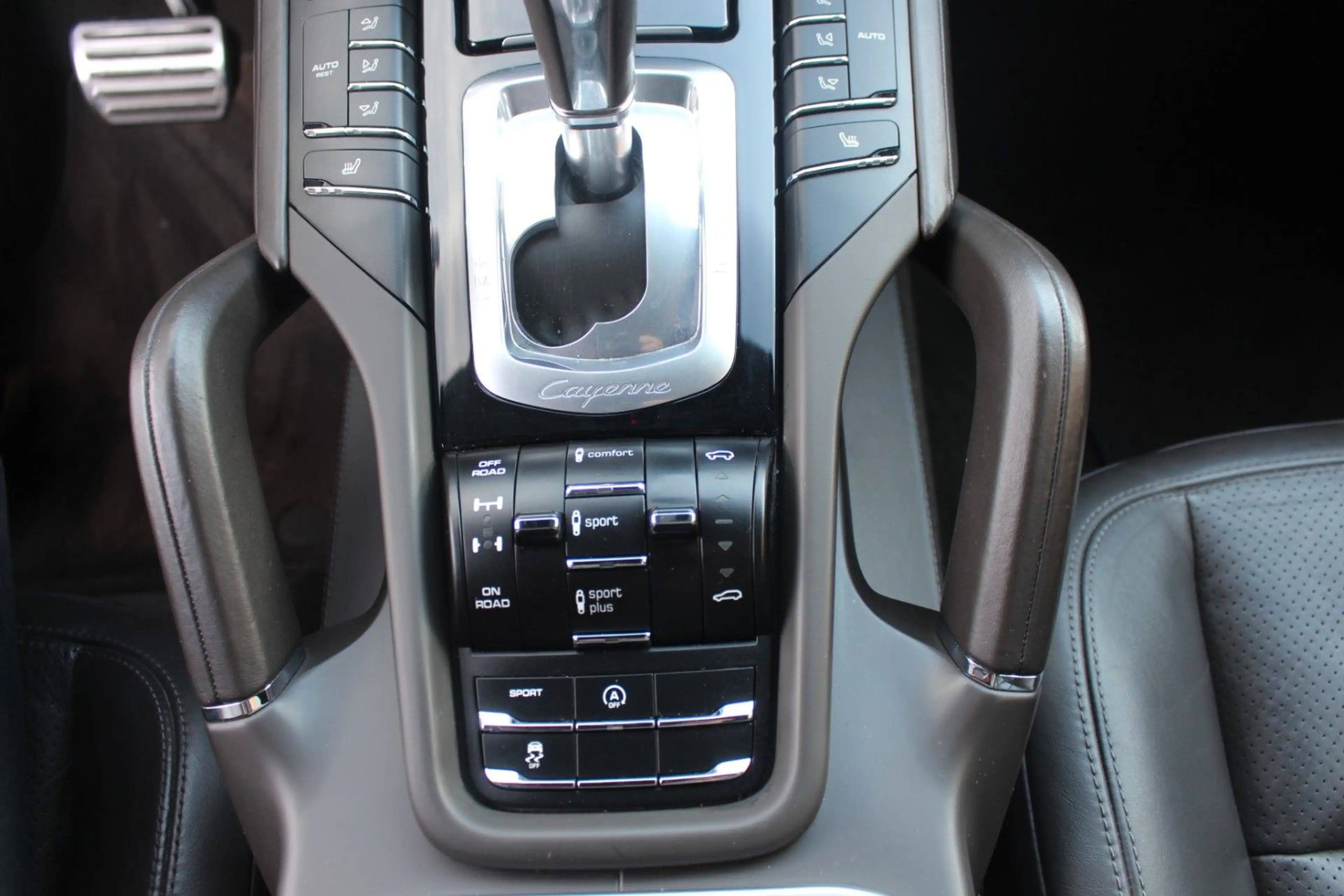 Porsche Cayenne S Diesel/LED/Kamera/Totwinkel/Tüv — photo 15
