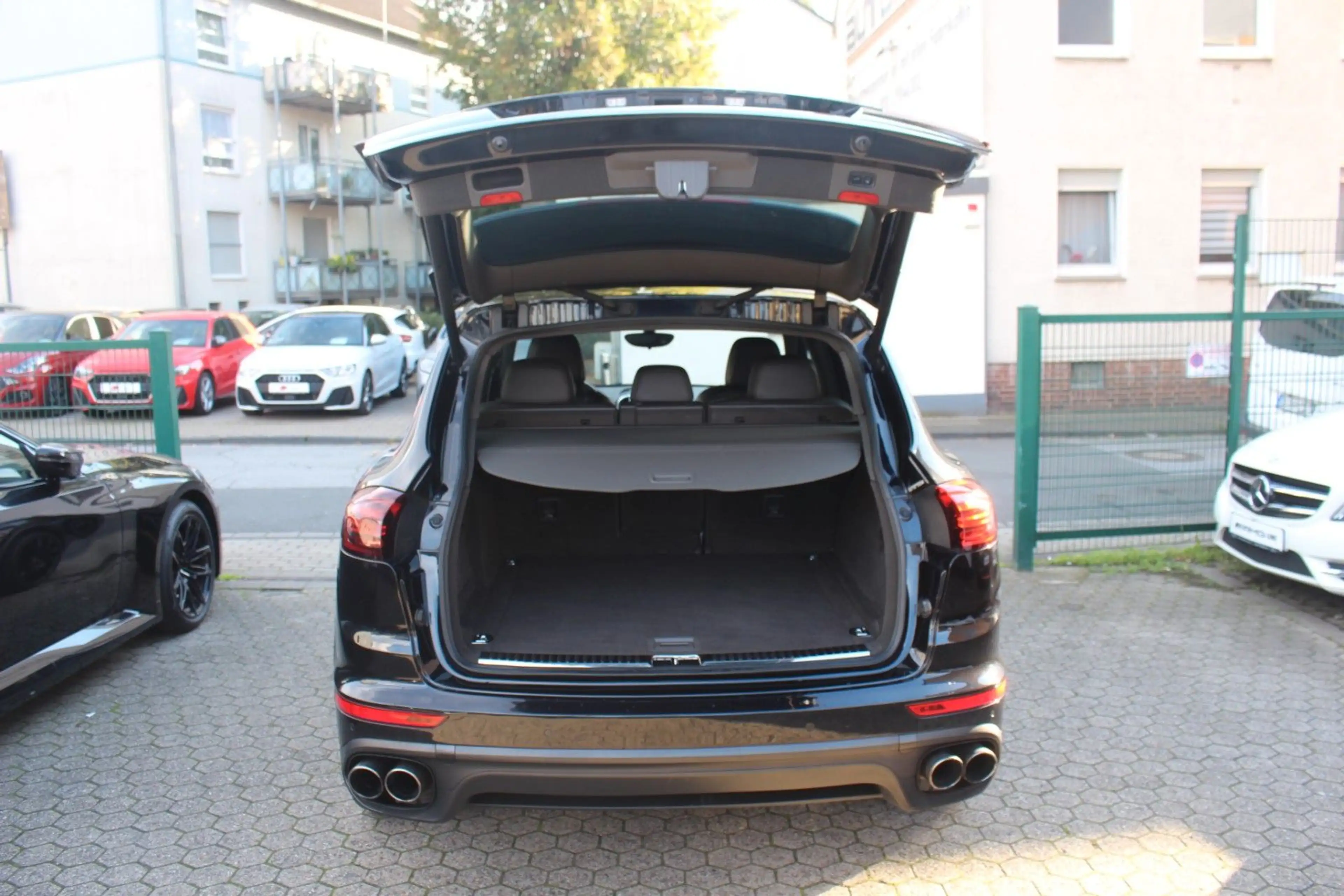 Porsche Cayenne S Diesel/LED/Kamera/Totwinkel/Tüv — photo 9
