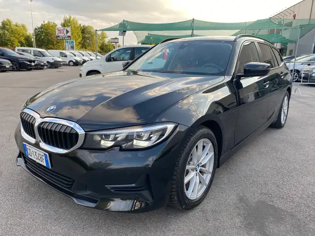 BMW 320 320d 48V Touring Sport