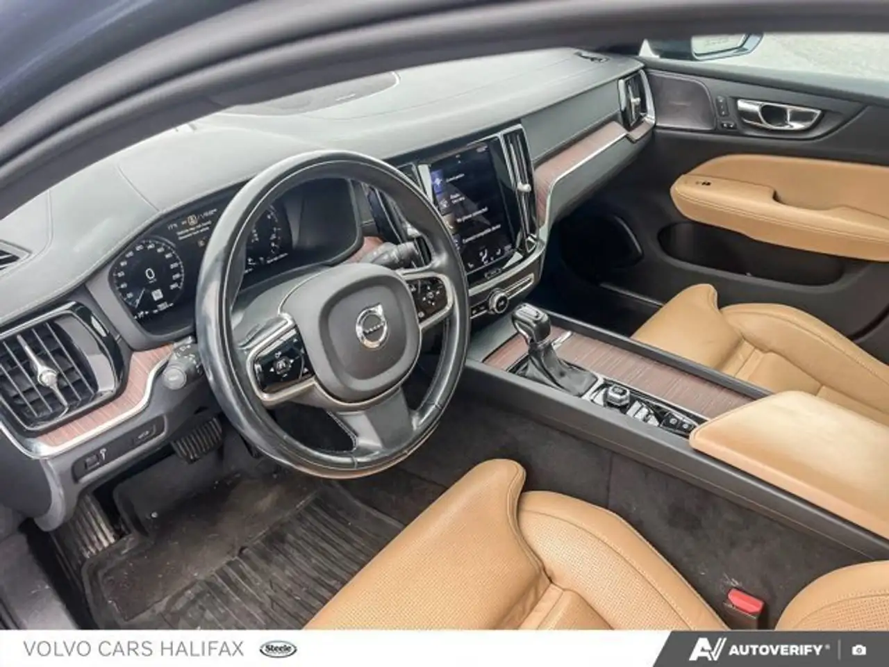Volvo V60 Cross Country photo Volvo V60 Cross Country