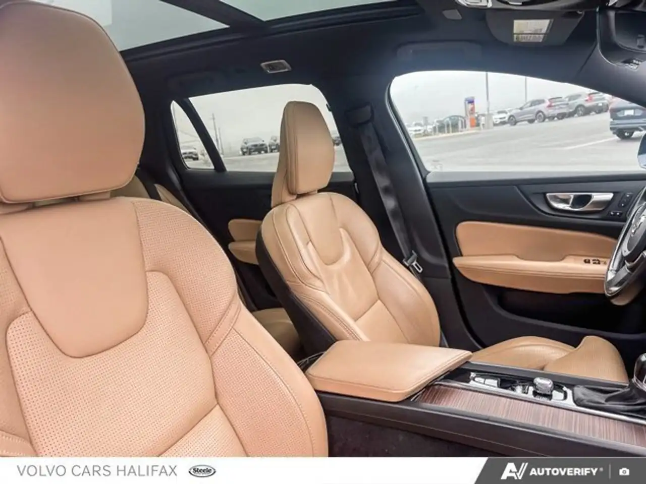 Volvo V60 Cross Country photo Volvo V60 Cross Country