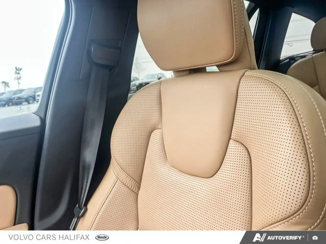 Volvo V60 Cross Country photo Volvo V60 Cross Country
