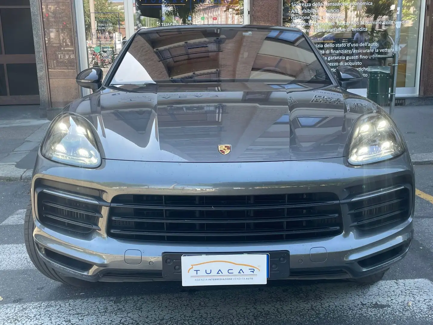 Porsche Cayenne Platinum Edition 3.0 S Grau - 2