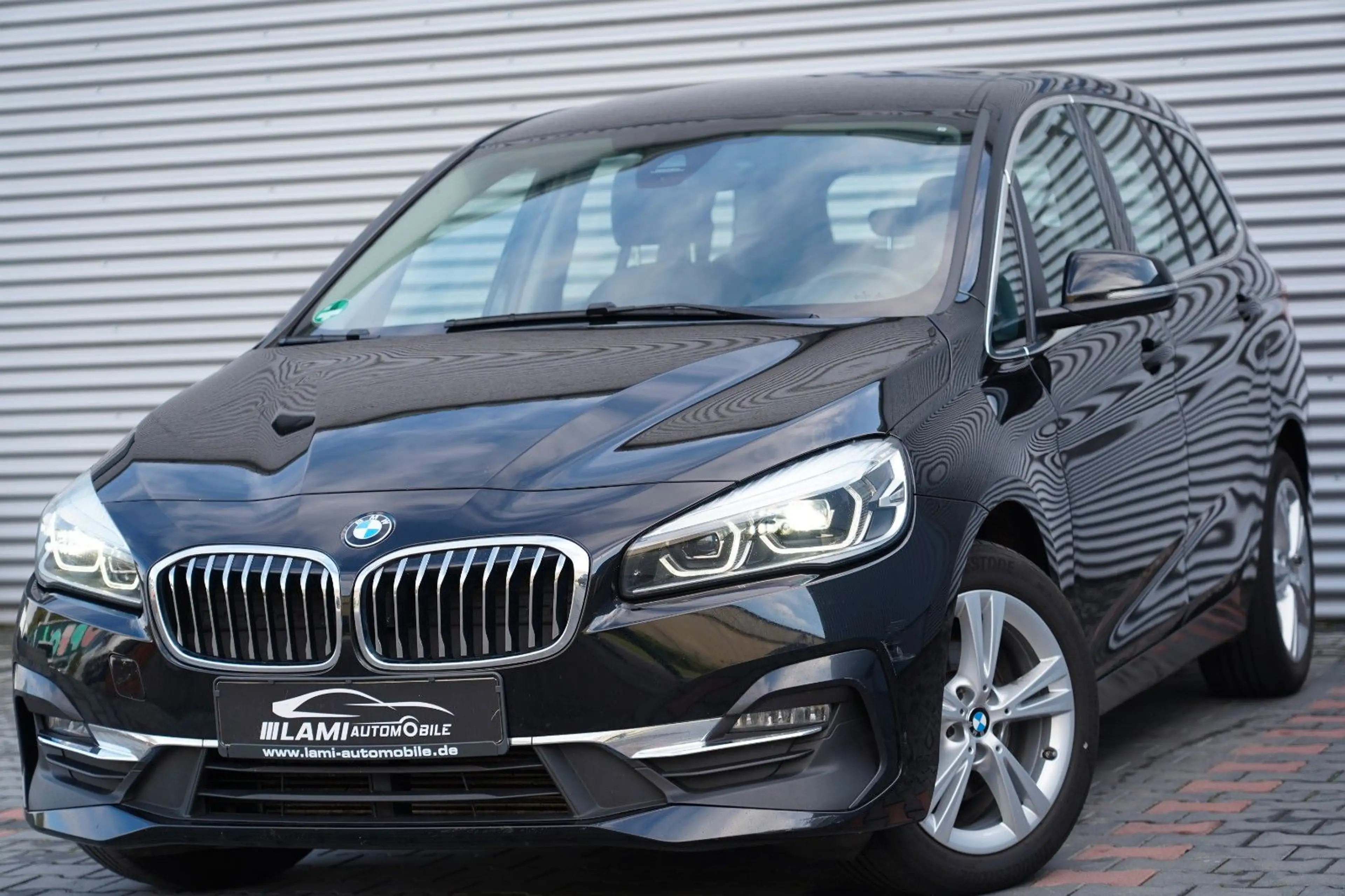 BMW 216 Luxury Line 7Sitze LED NAVI