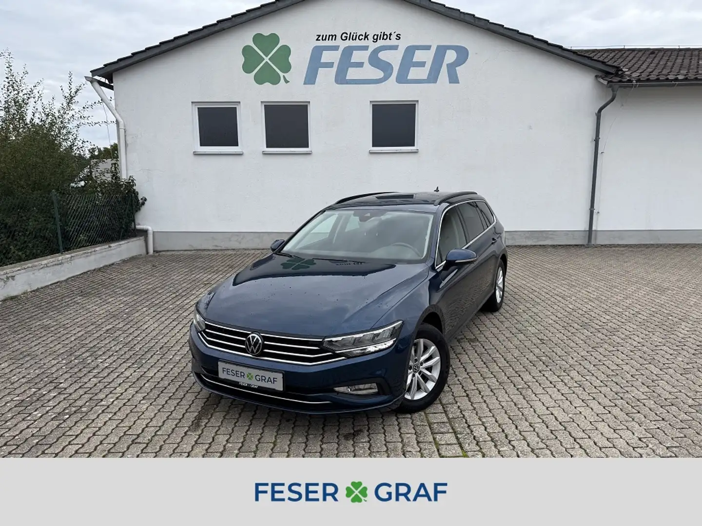 Volkswagen Passat Variant 2.0 TDI Business AHK KAM NAV LED Blauw - 1