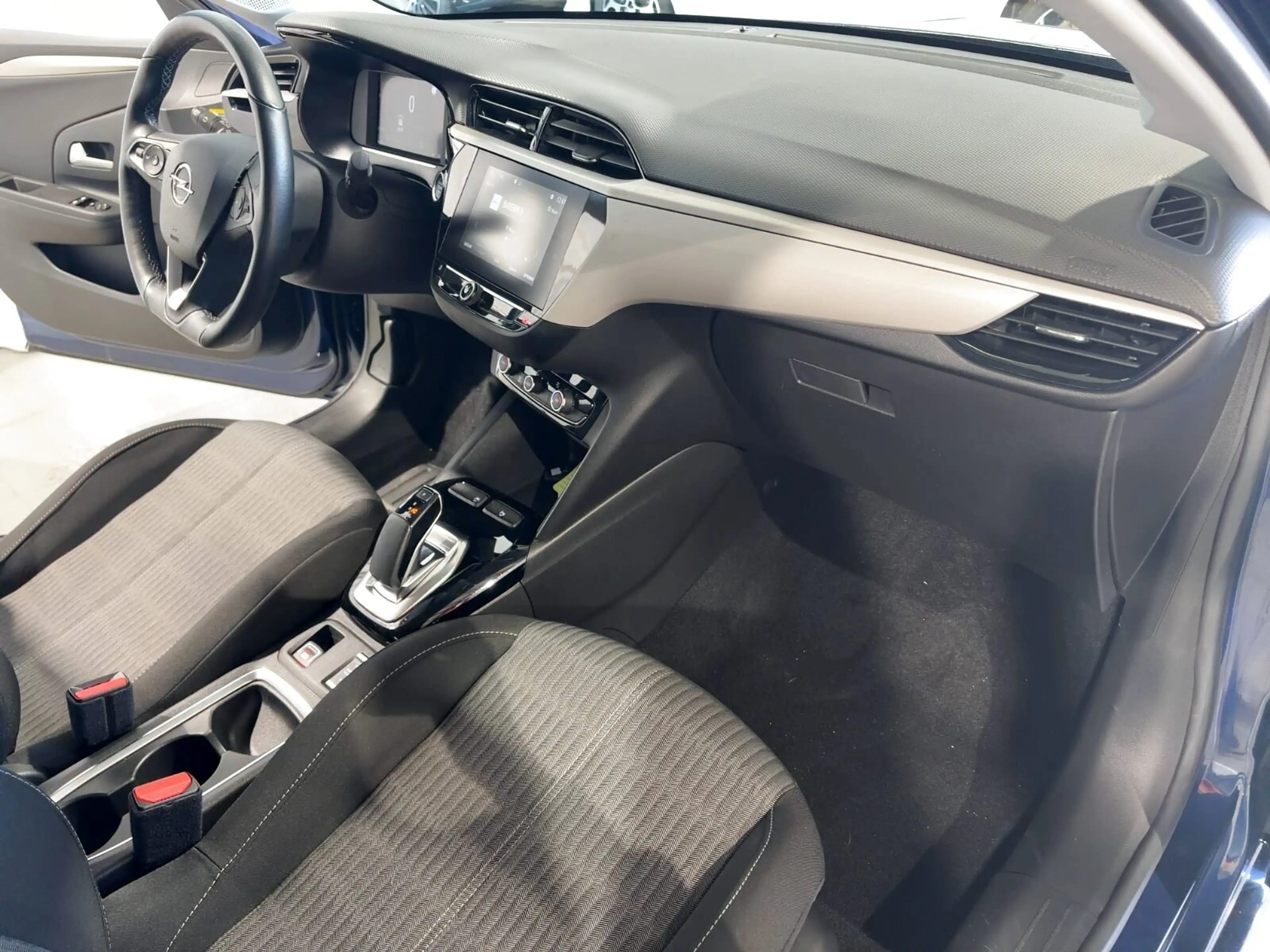 Opel Corsa-e F LED+Sitz-/Lenkradheizung+Parkpilot — photo 9