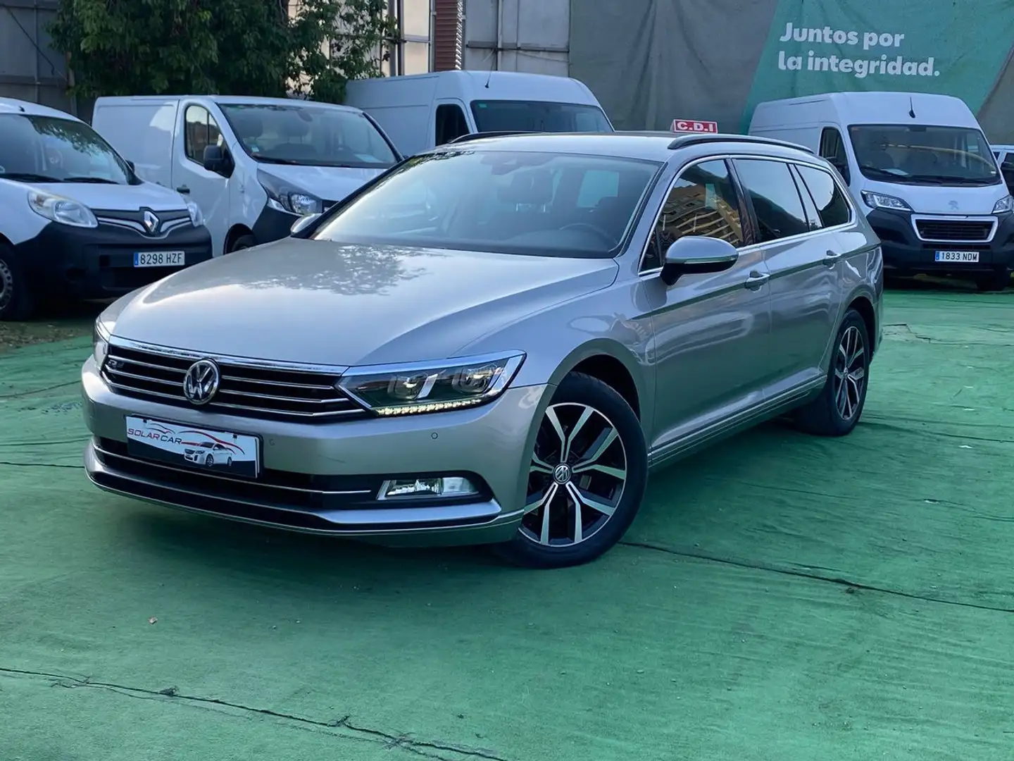 Volkswagen Passat Variant 2.0TDI Sport 110kW Gris - 1