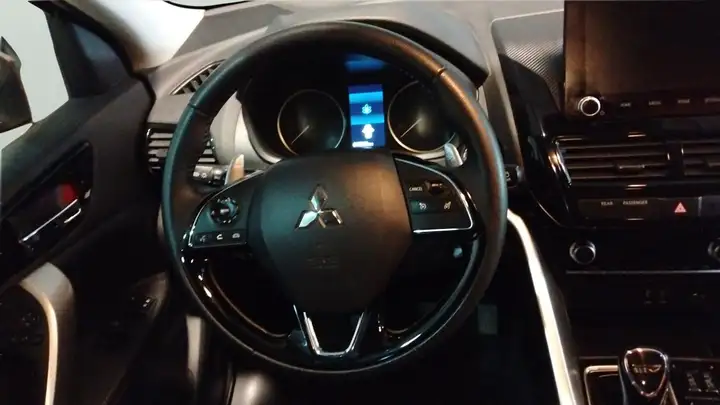 Mitsubishi Eclipse Cross 2025, foto 9