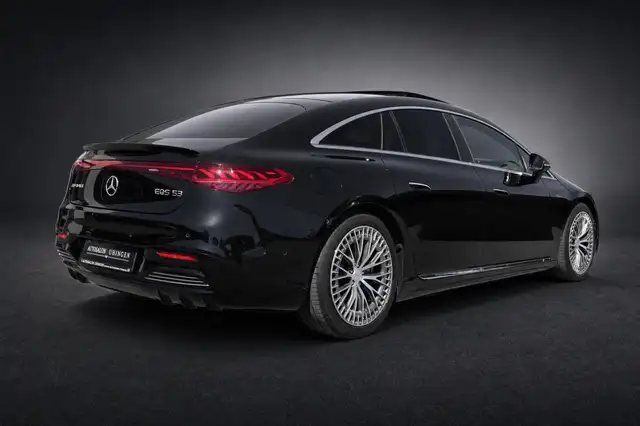 Mercedes-Benz EQS view 6