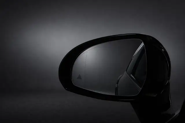 Mercedes-Benz EQS view 11