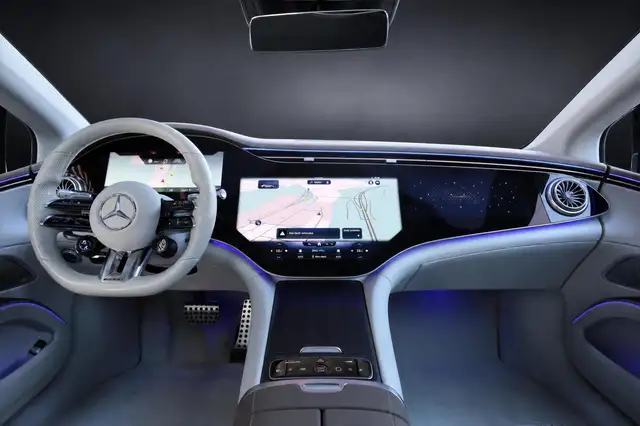 Mercedes-Benz EQS view 13