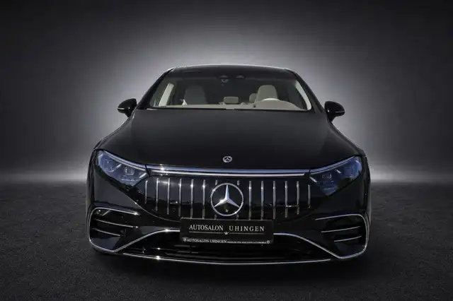 Mercedes-Benz EQS view 3