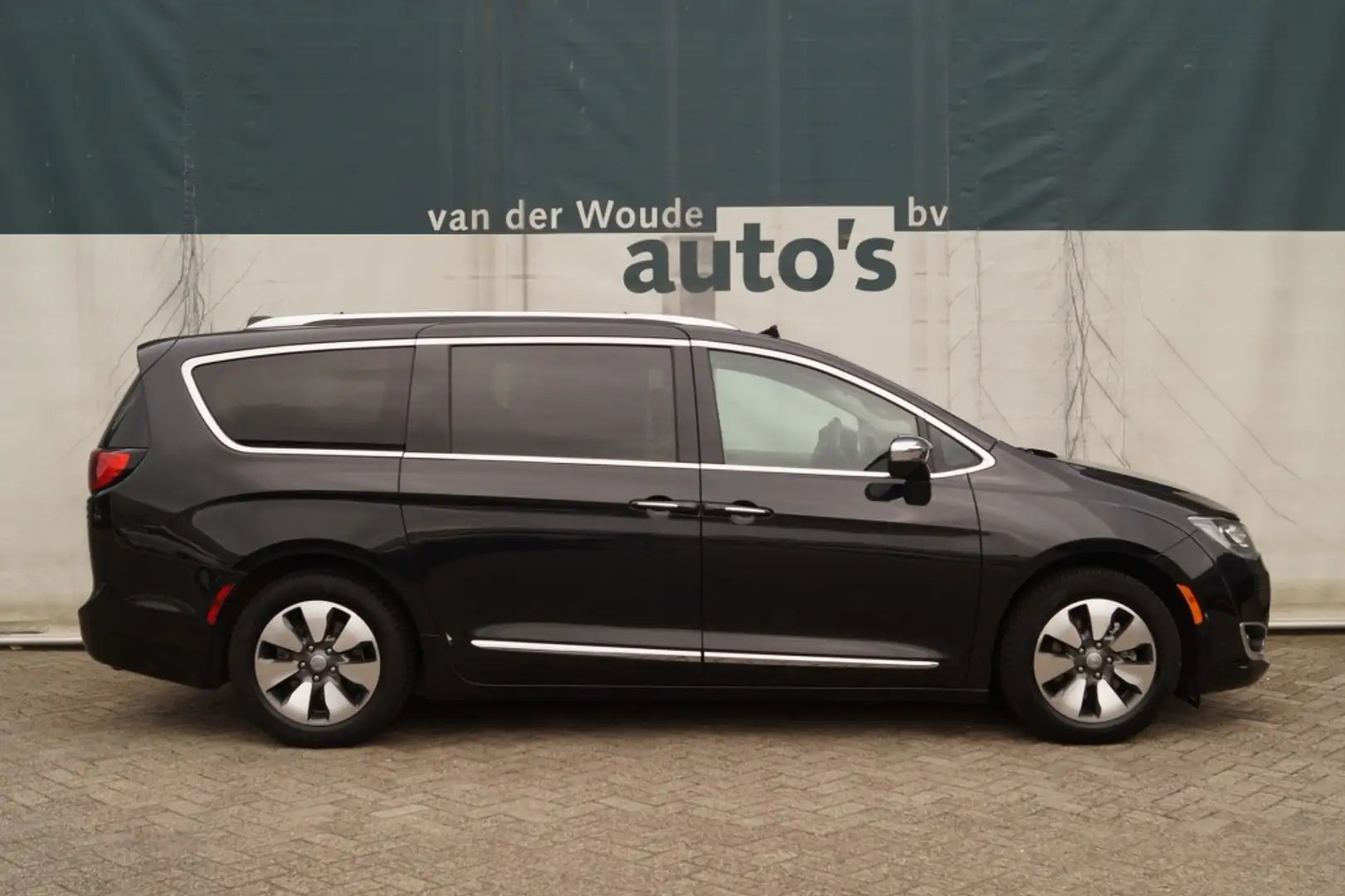 Chrysler Pacifica 3.6 V6 263pk Automaat 7-persoons -Full options- Negro - 2