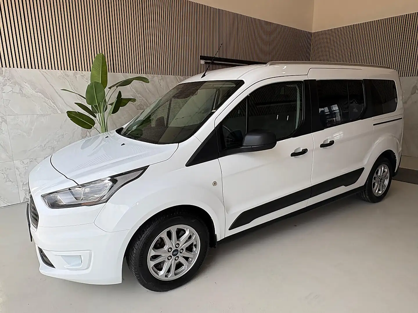Ford Tourneo Connect Tourneo Grand Connect Trend 1,5 TDCi L1 Einpark... Weiß - 2