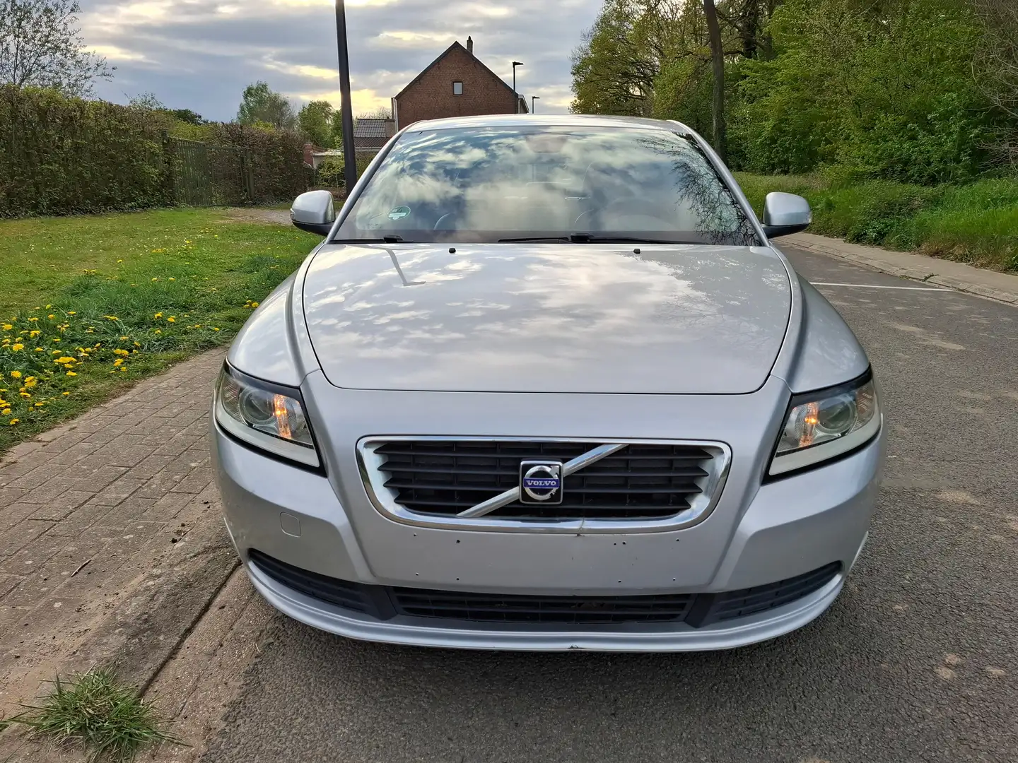 Volvo S40 S40 1.6 D DRIVe Momentum Full Options Srebrny - 2