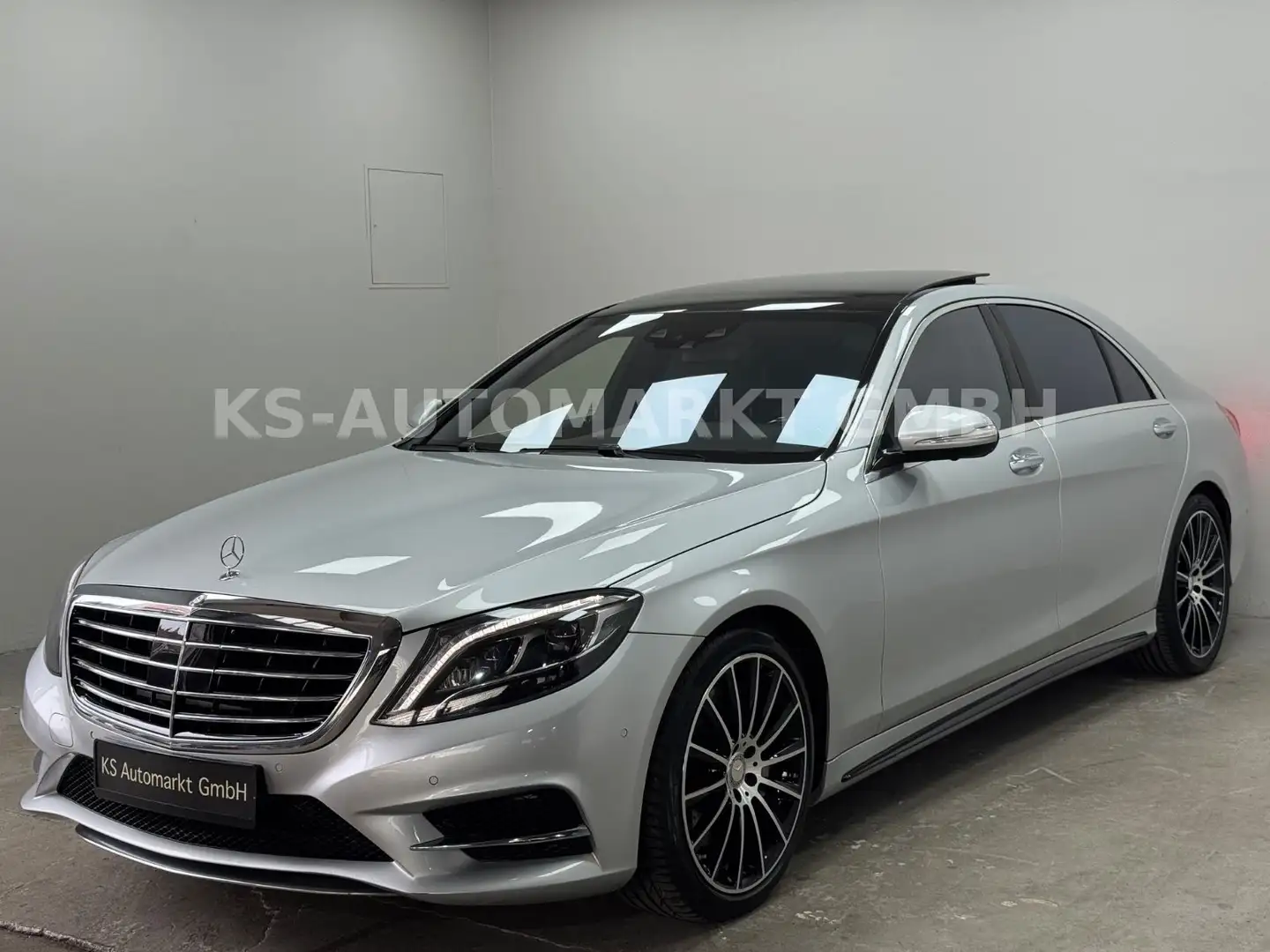 Mercedes-Benz S 350 d AMG 4Matic Lang*Panorama*ACC*360°*1-Hand* Silber - 1