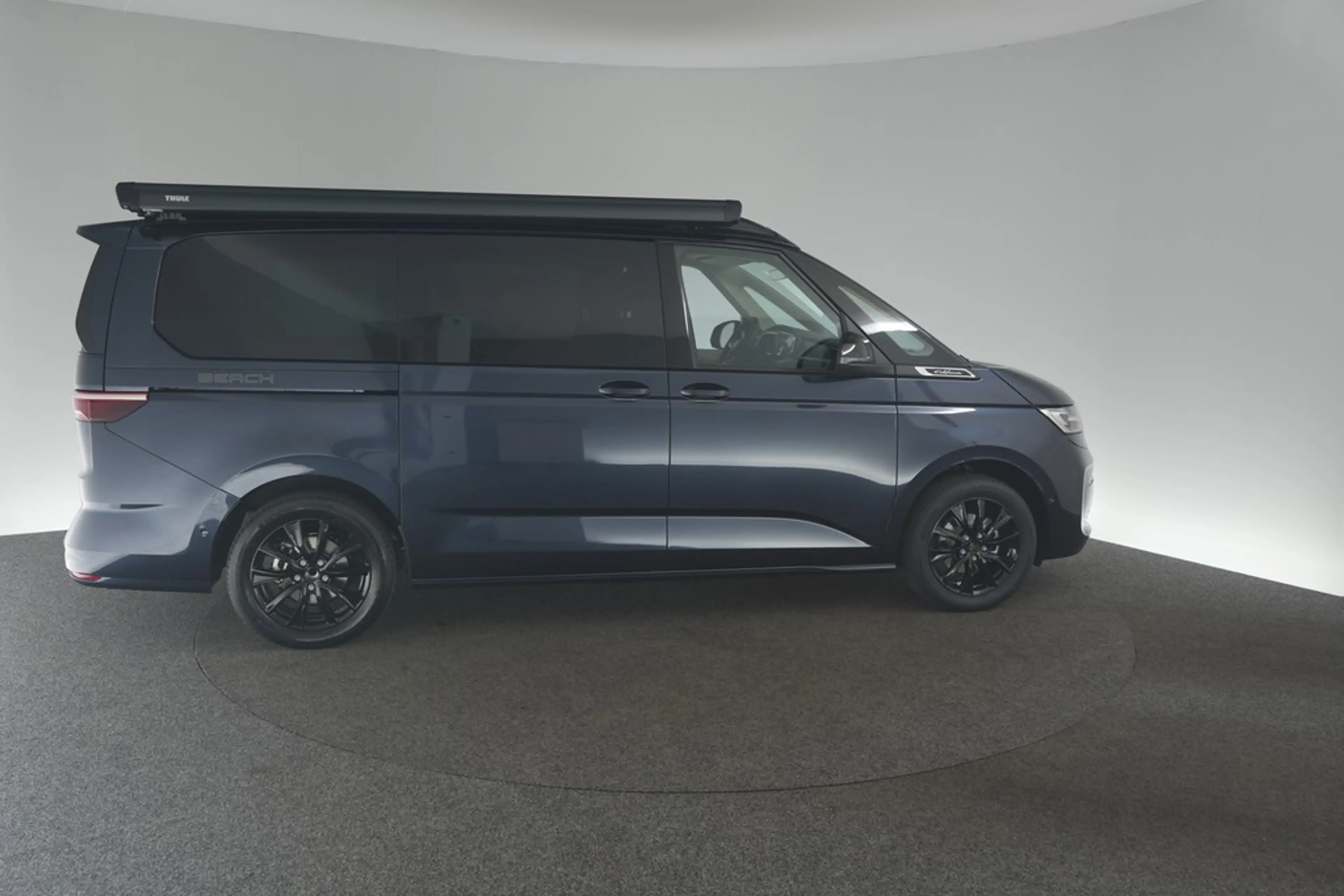 Volkswagen T7 California Beach Diesel 6-Sitzer — photo 6