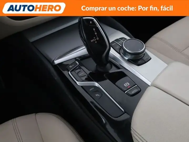 BMW Serie 5 2018, foto 31