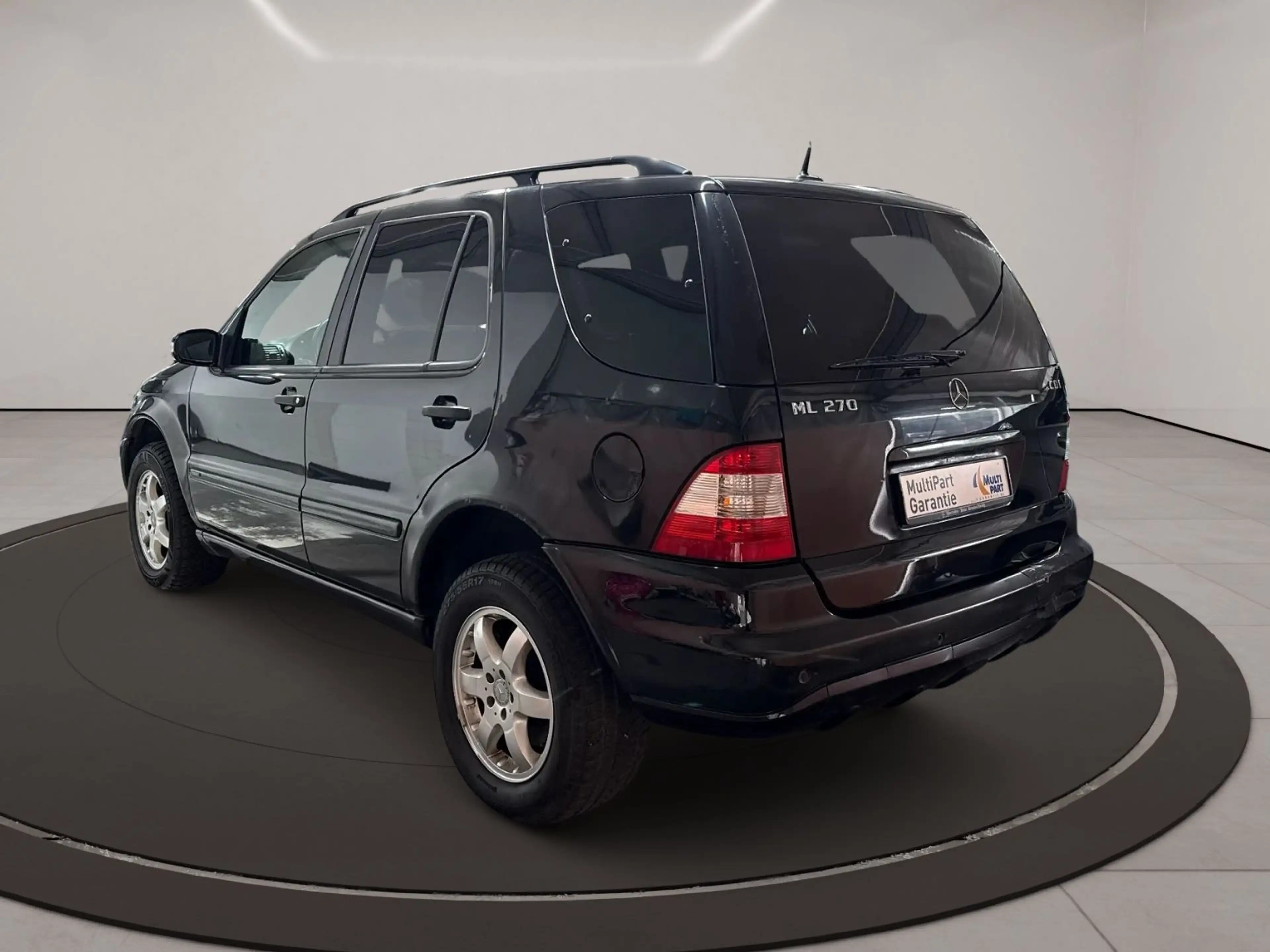 Mercedes-Benz ML 270 CDI Inspiration 2. HAND — photo 5