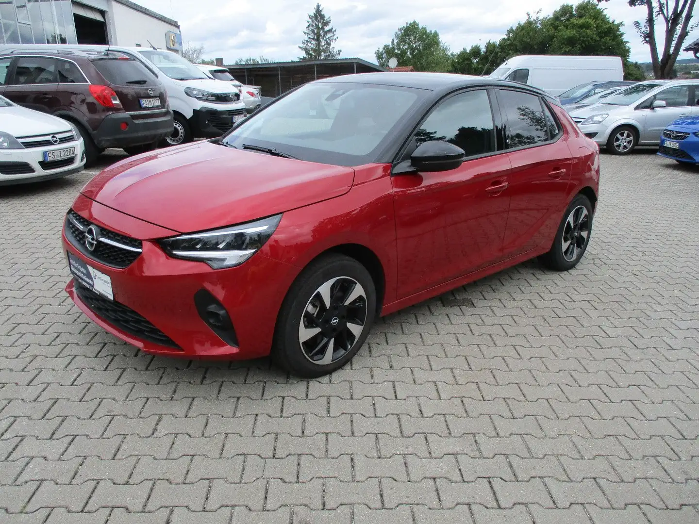 Opel Corsa F e Edition Rojo - 1