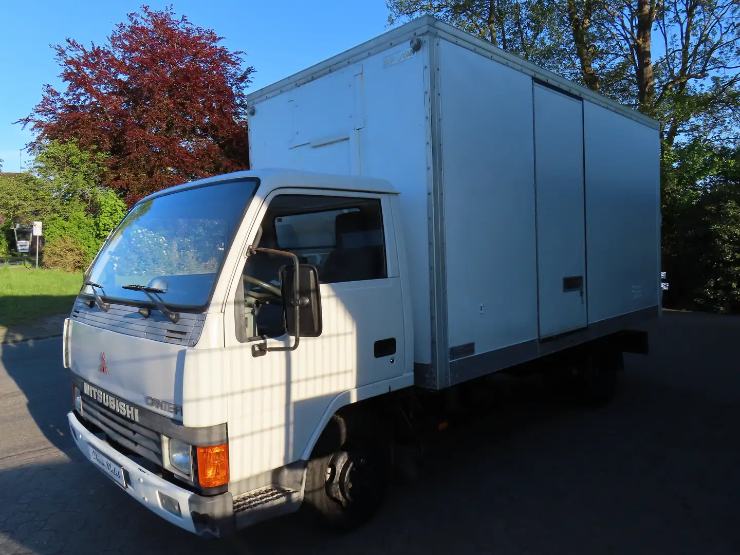 Mitsubishi Canter Koffer *nur 64 TKM*2.Hand*HU neu*ZGG 3500kg*AHK* White - 2