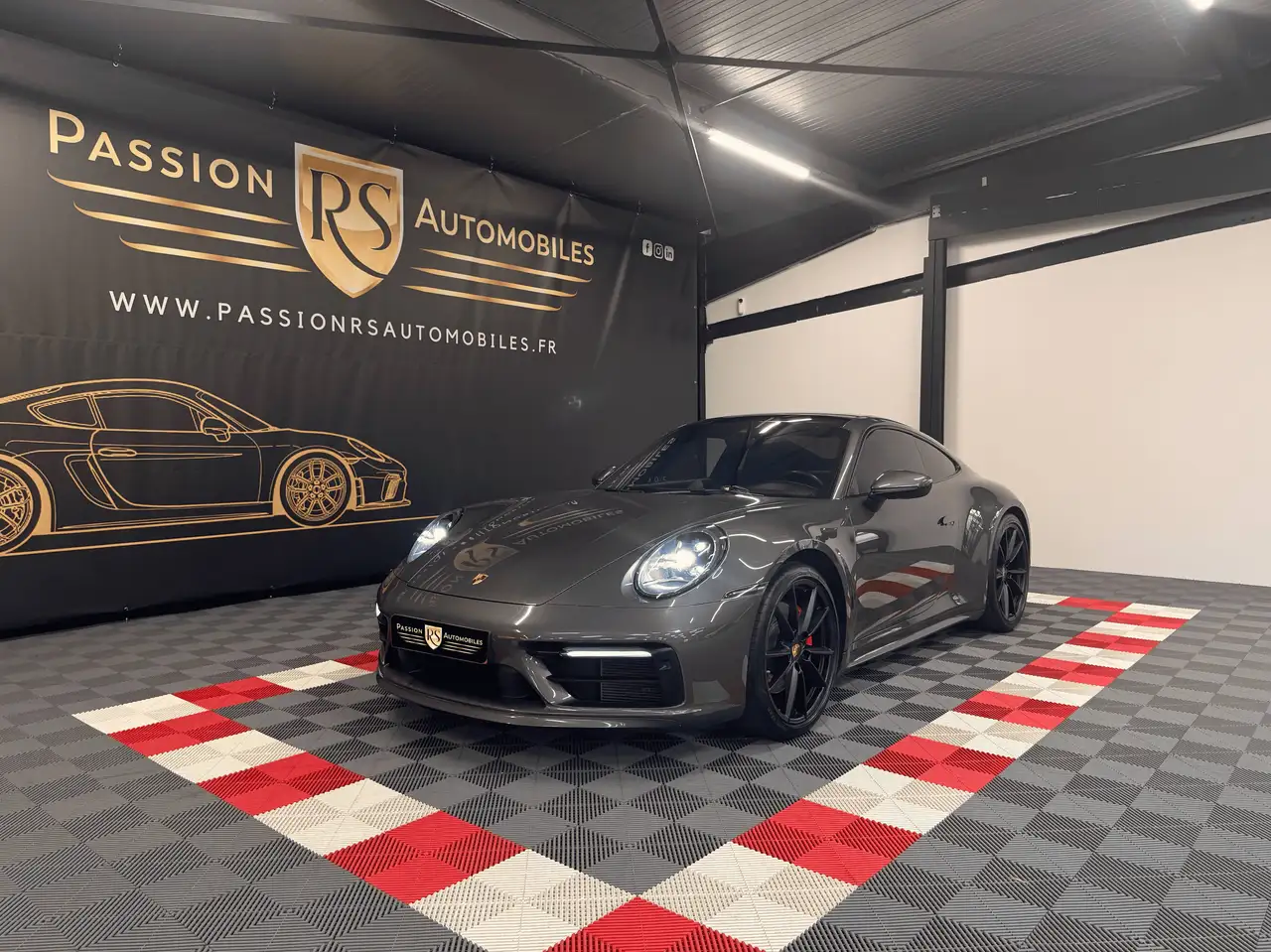Porsche 992