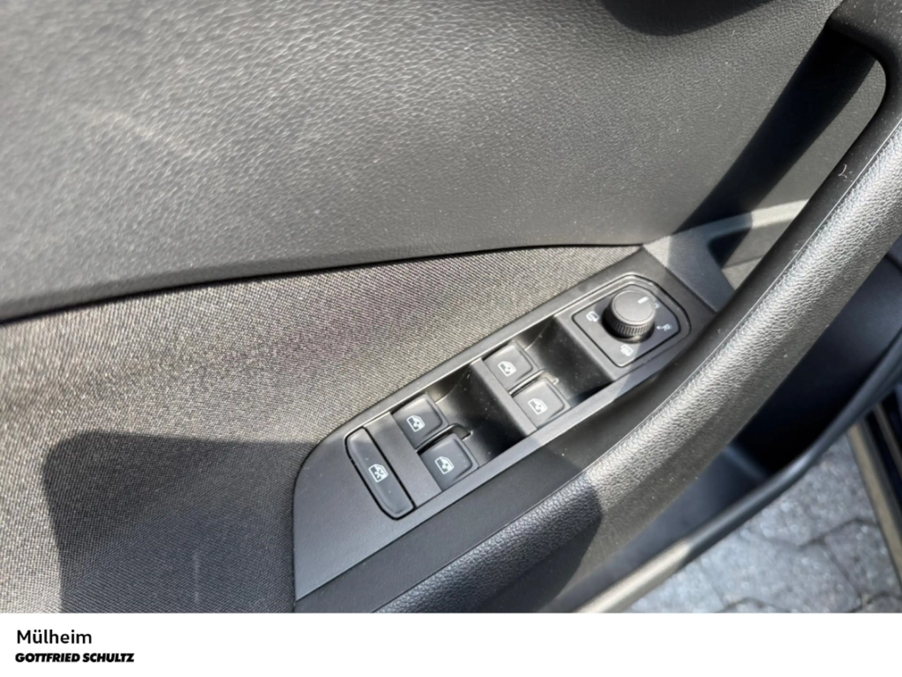 Skoda Kamiq Tour 1.0 TSI DSG Matrix Navi Kamera — photo 10