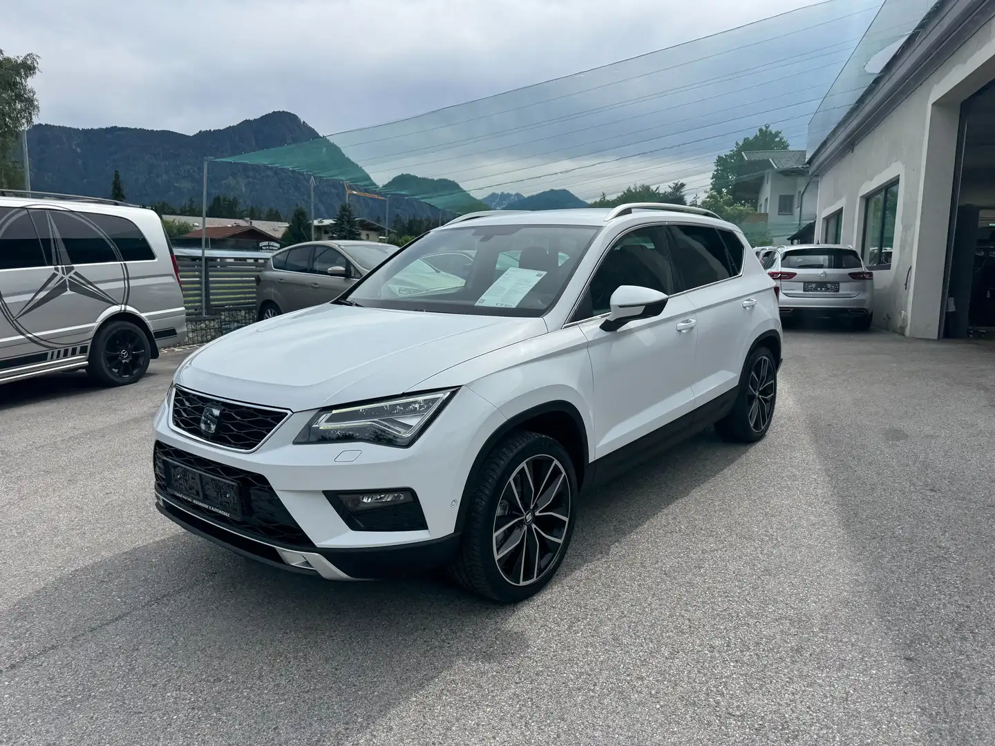 SEAT Ateca Xcellence 4Drive Weiß - 2