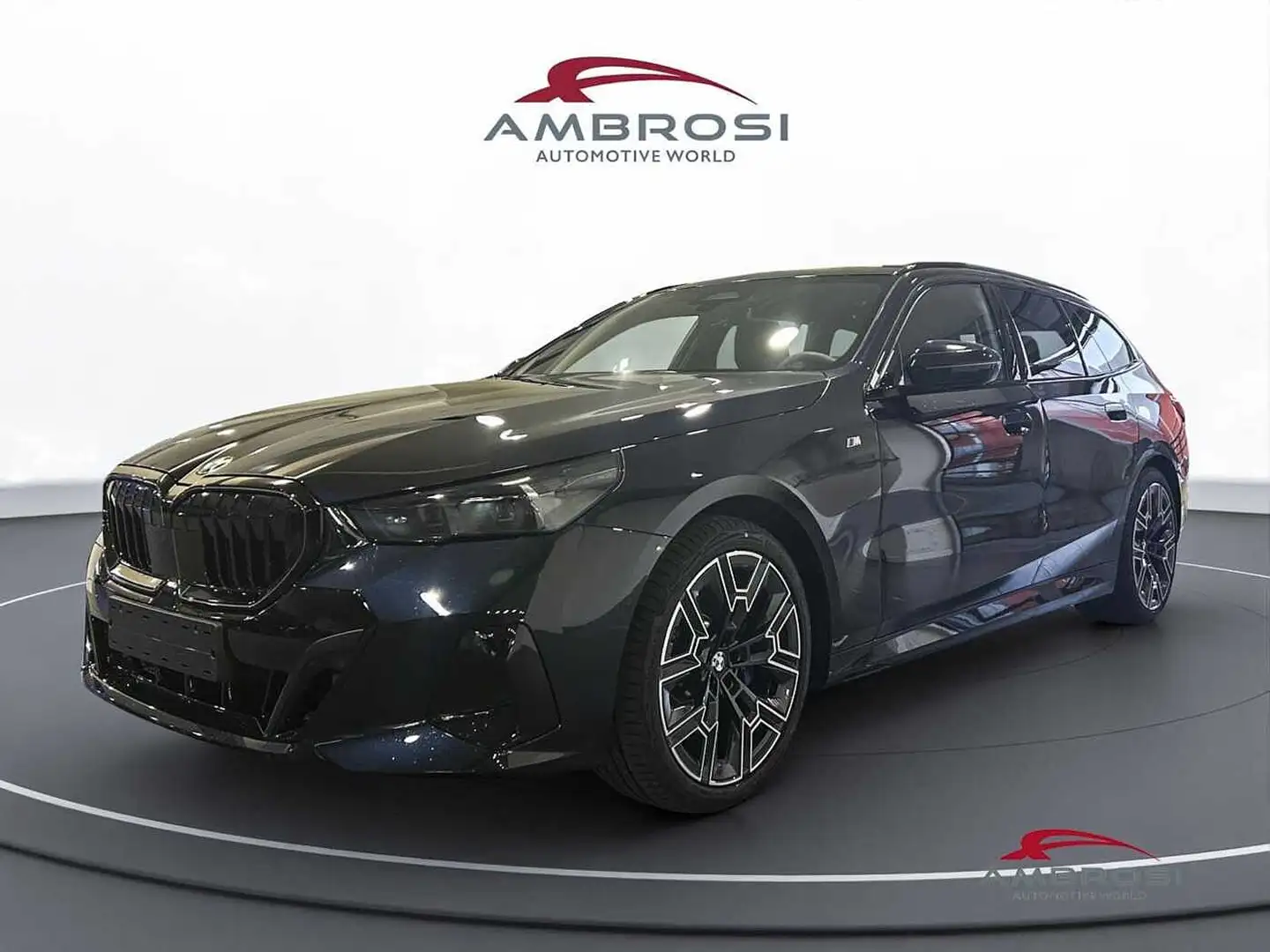 BMW 520 Touring 520d xDrive Touring Msport Pro Travel Comf Black - 1