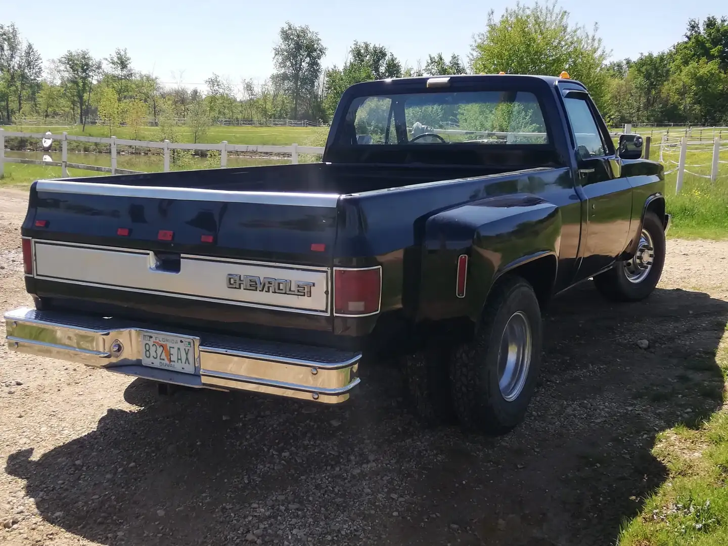 Chevrolet K30 C30 pick up Schwarz - 2