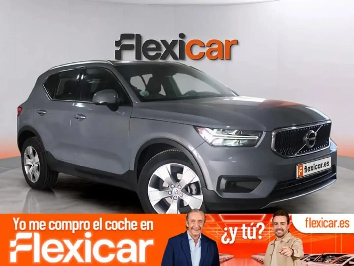 Volvo XC40 T3 Momentum Aut. Gris - 1