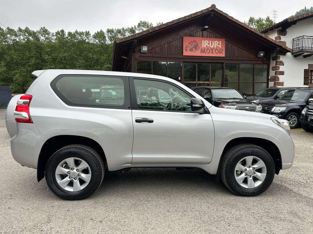 Toyota Land Cruiser D-4D GX - foto 1