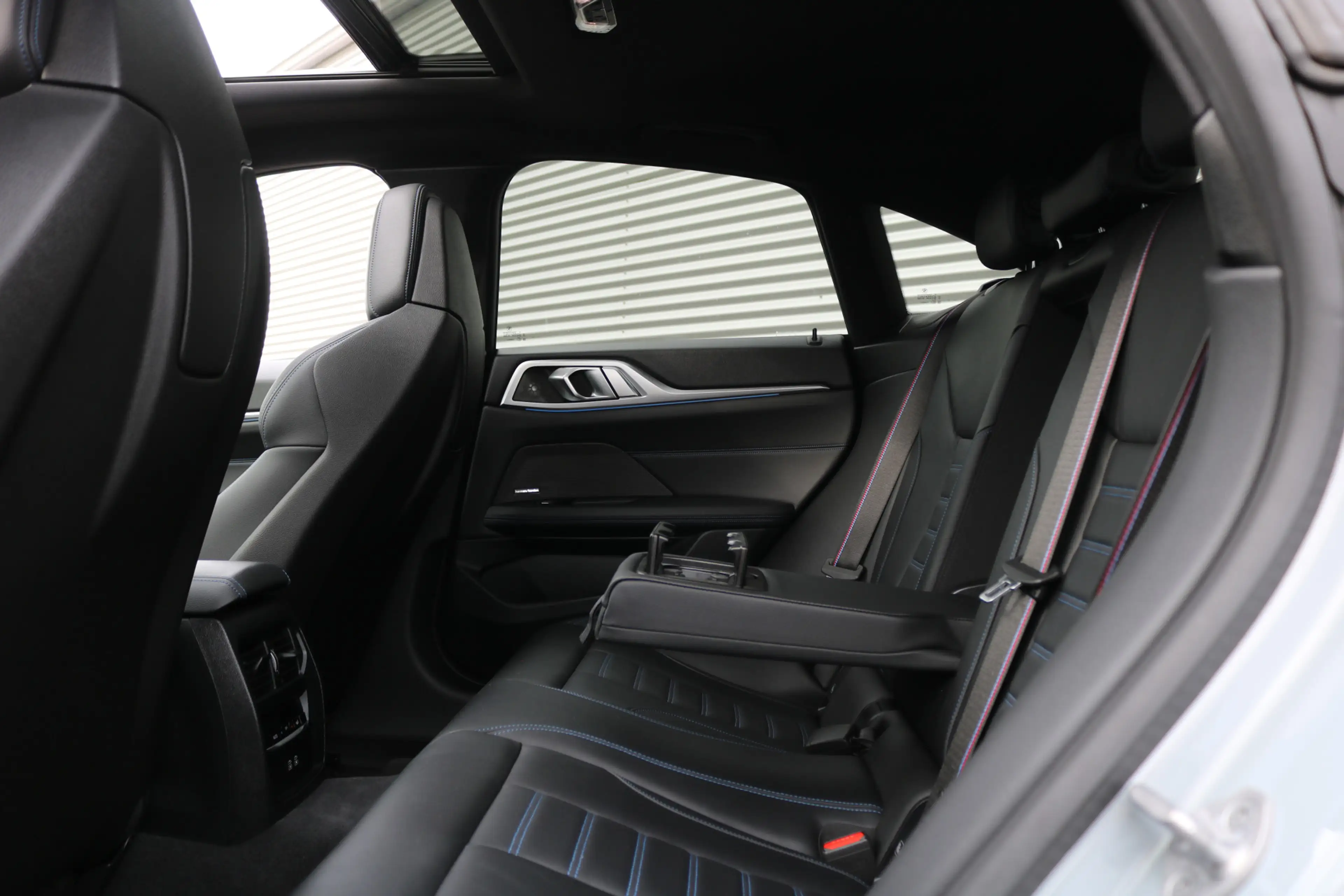 BMW i4 M50 High Executive 84 kWh 544PK M-Sportpakket (Sch — photo 10