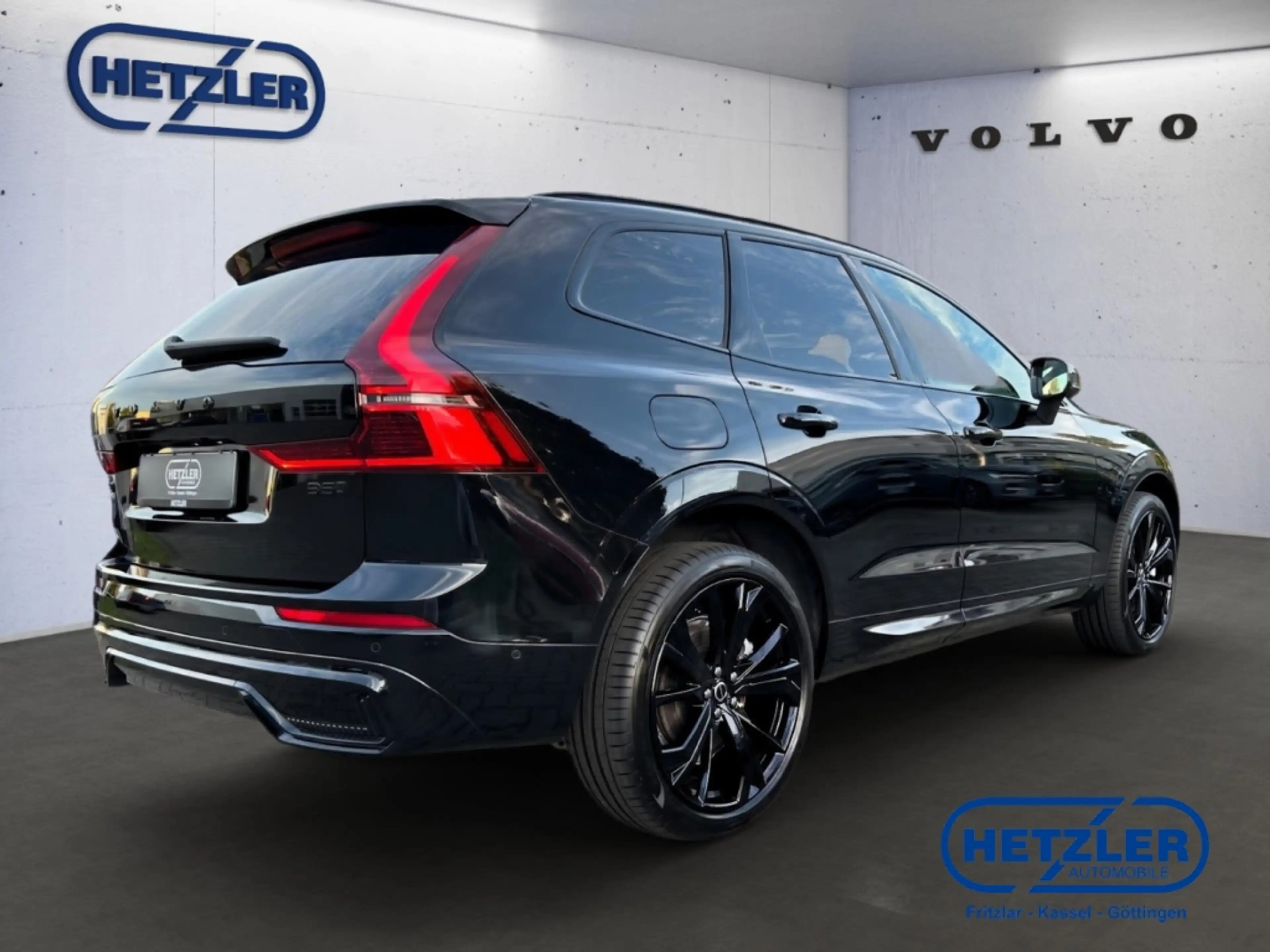 Volvo XC60 B5 Ultra Black Edition AWD AD AHK Digitales Cockpi — photo 3