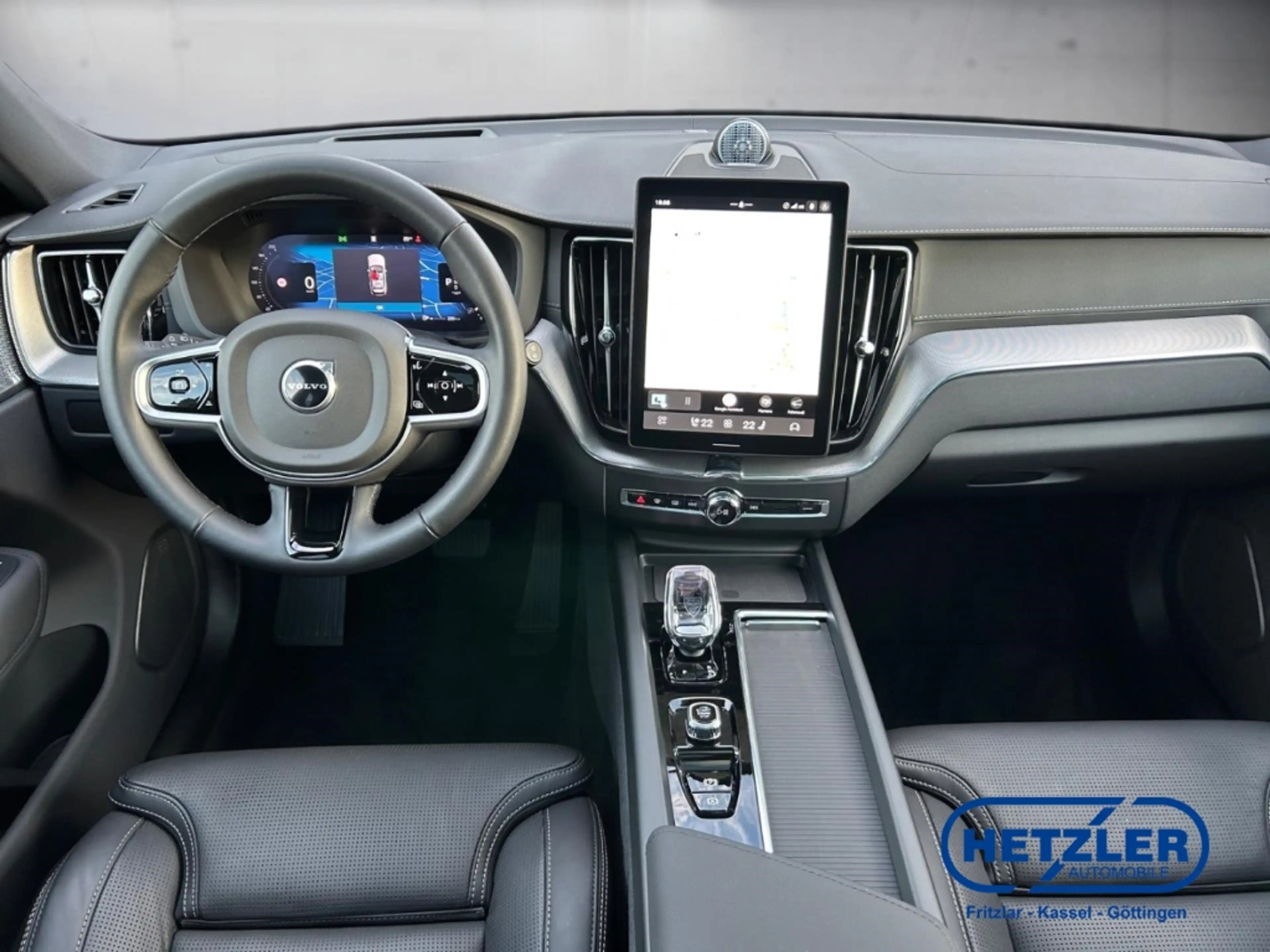 Volvo XC60 B5 Ultra Black Edition AWD AD AHK Digitales Cockpi — photo 11