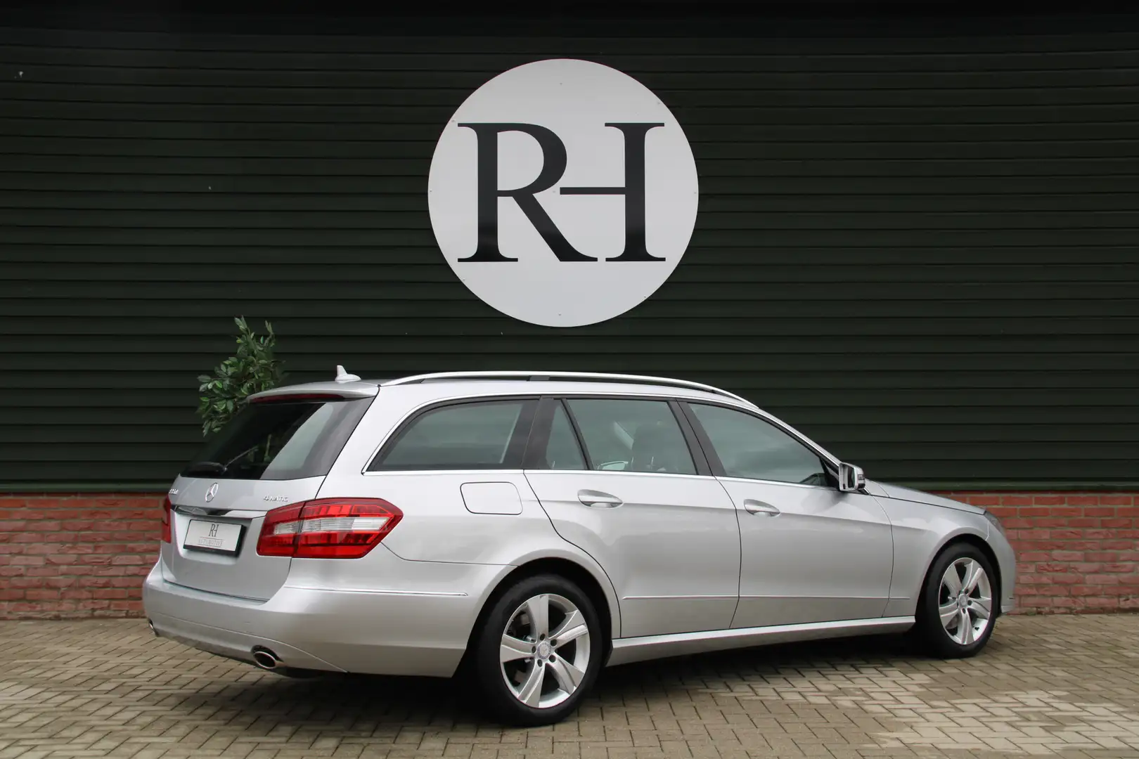 Mercedes-Benz E 350 Estate Automaat 4Matic Elegance - Youngtimer! Argent - 2