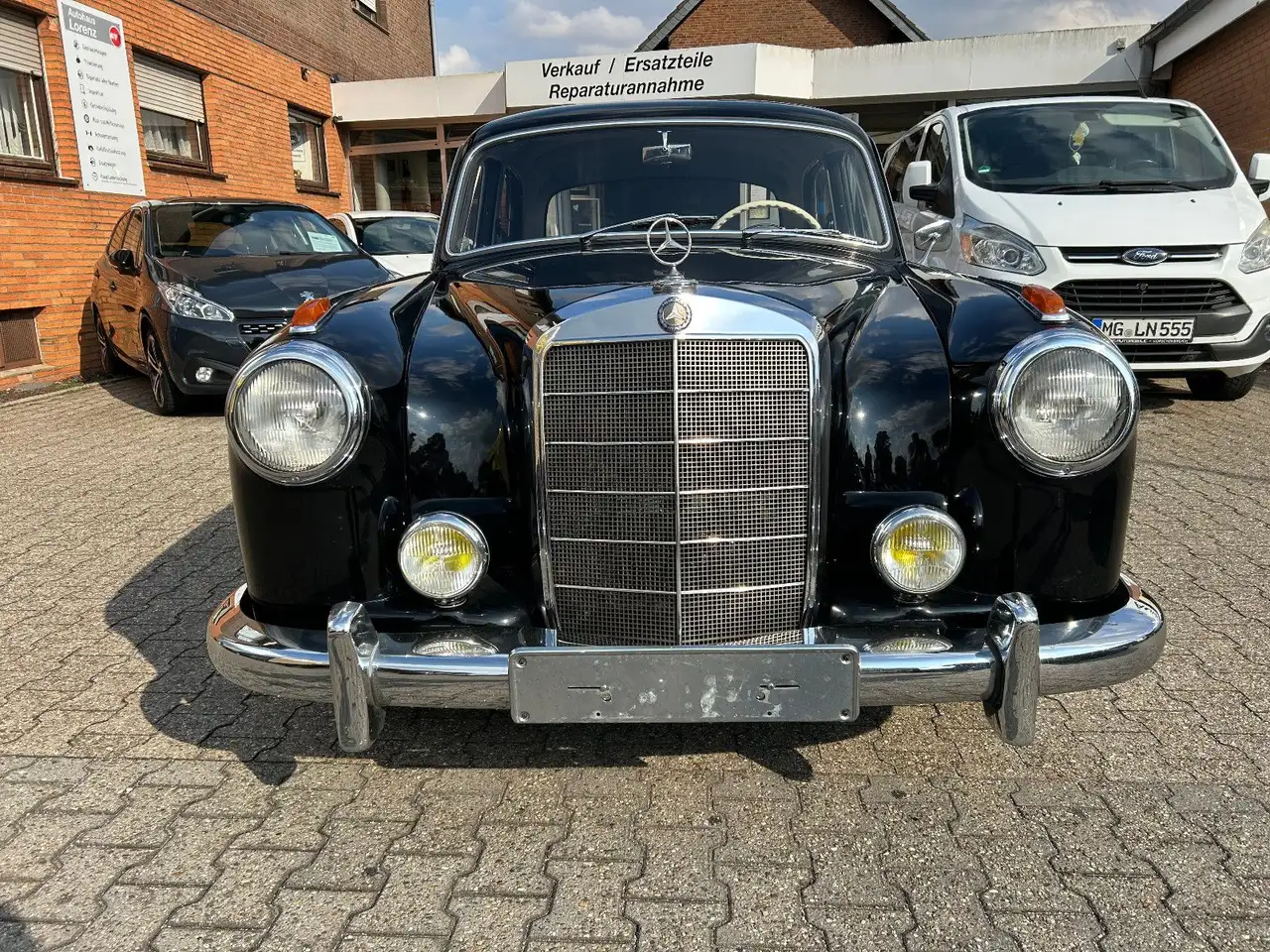 Mercedes-Benz Ponton 219, foto 3