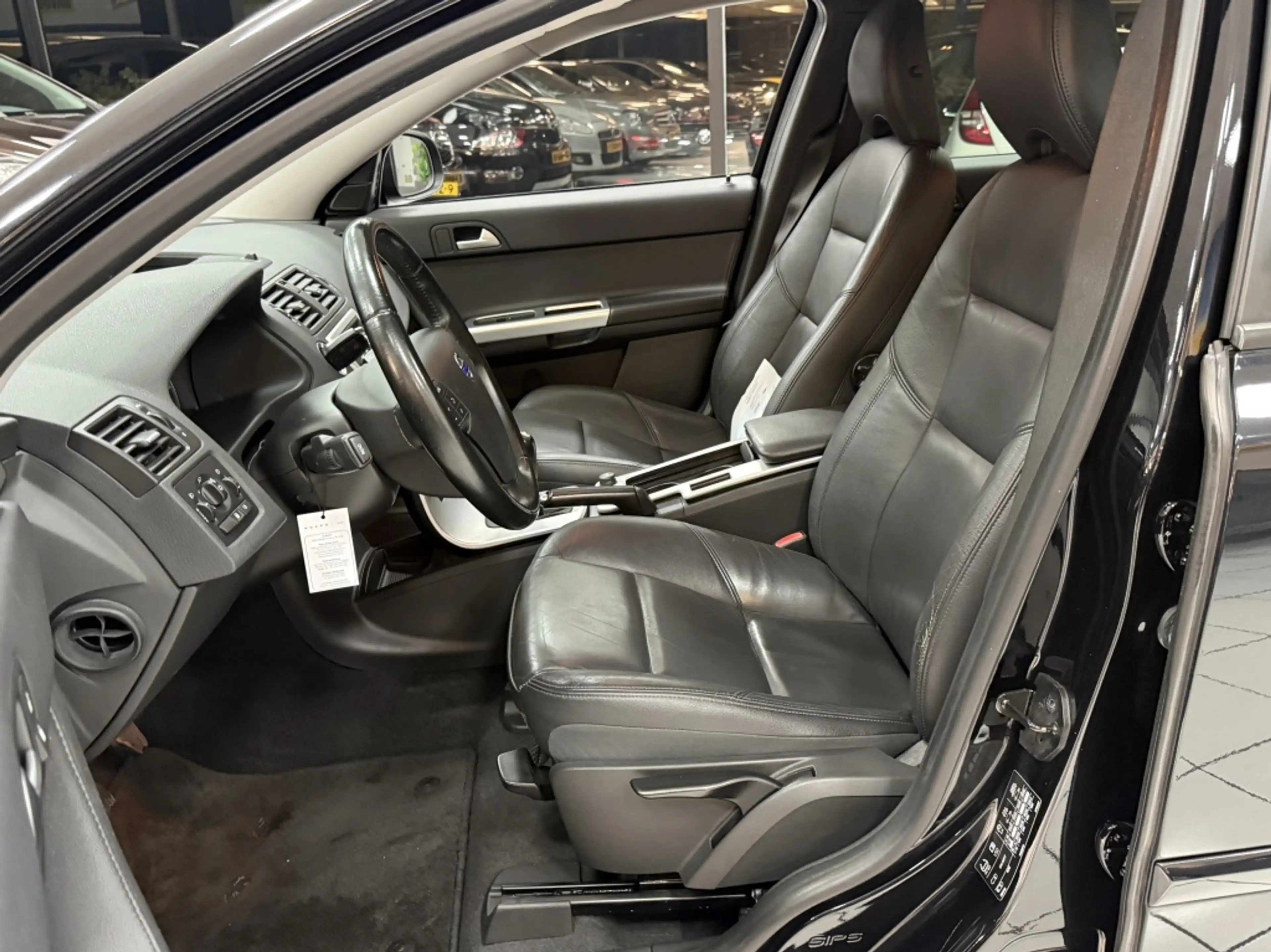 Volvo V50 2.0 Limited Edition Bovag Garantie — photo 22