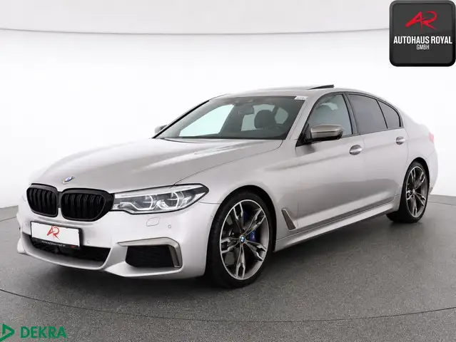 BMW M550 i xDrive BOWERS+W,FOND-TV,SOFTCLOSE,360GRAD
