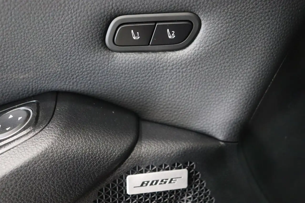 Kia Seltos снимка Kia Seltos