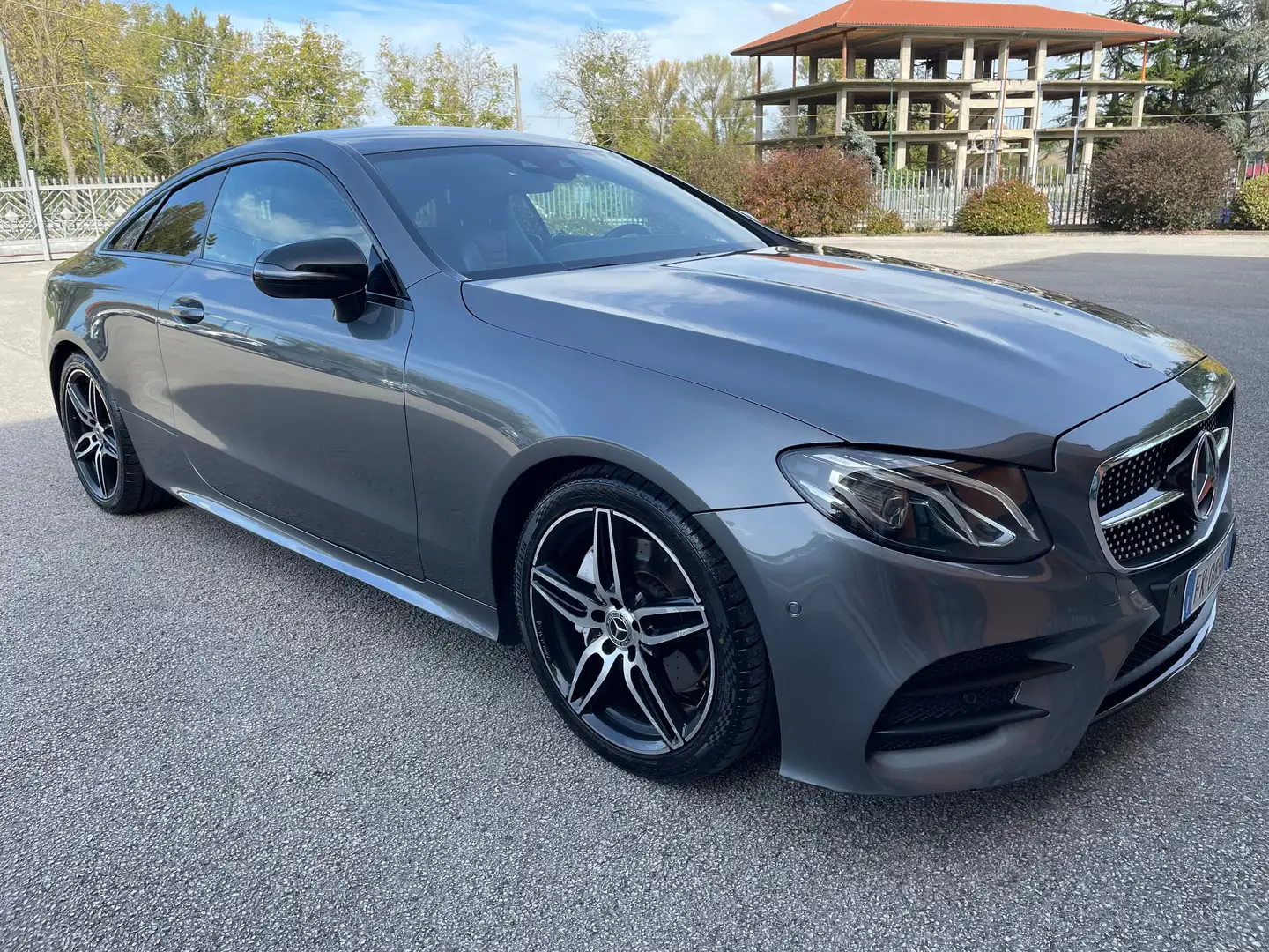 Mercedes-Benz E 220 Classe E - C238 Coupe d AMG Line auto Grau - 2