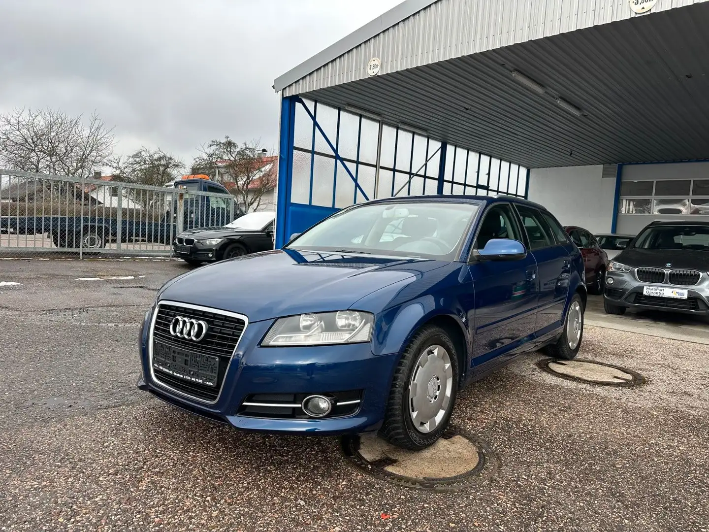 Audi A3 Sportback 1.4 TFSI Ambition/ 2.HAND / SHZ Blau - 1