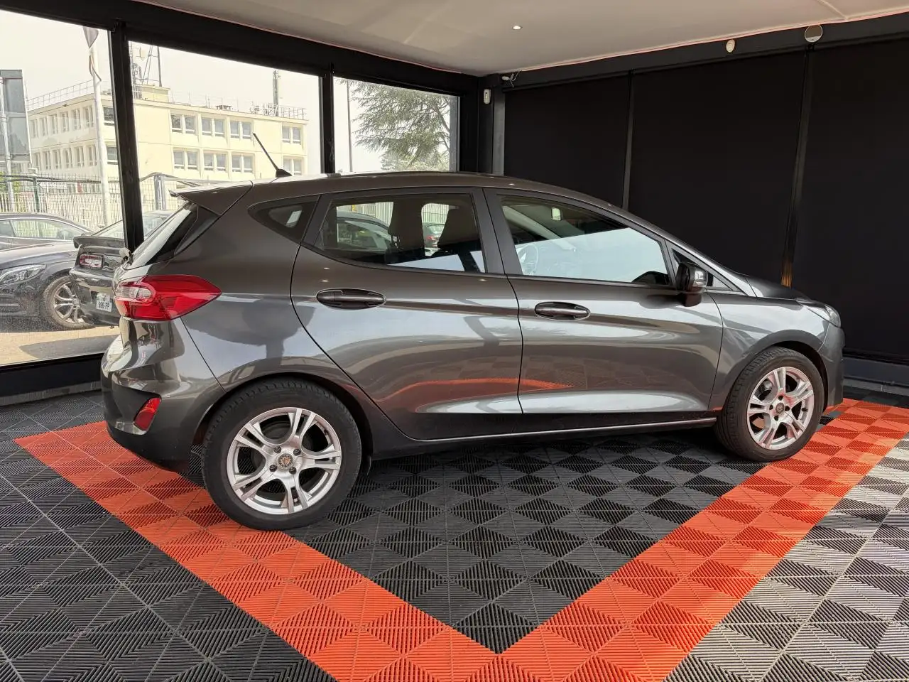 Ford Fiesta 5 portes — photo 12
