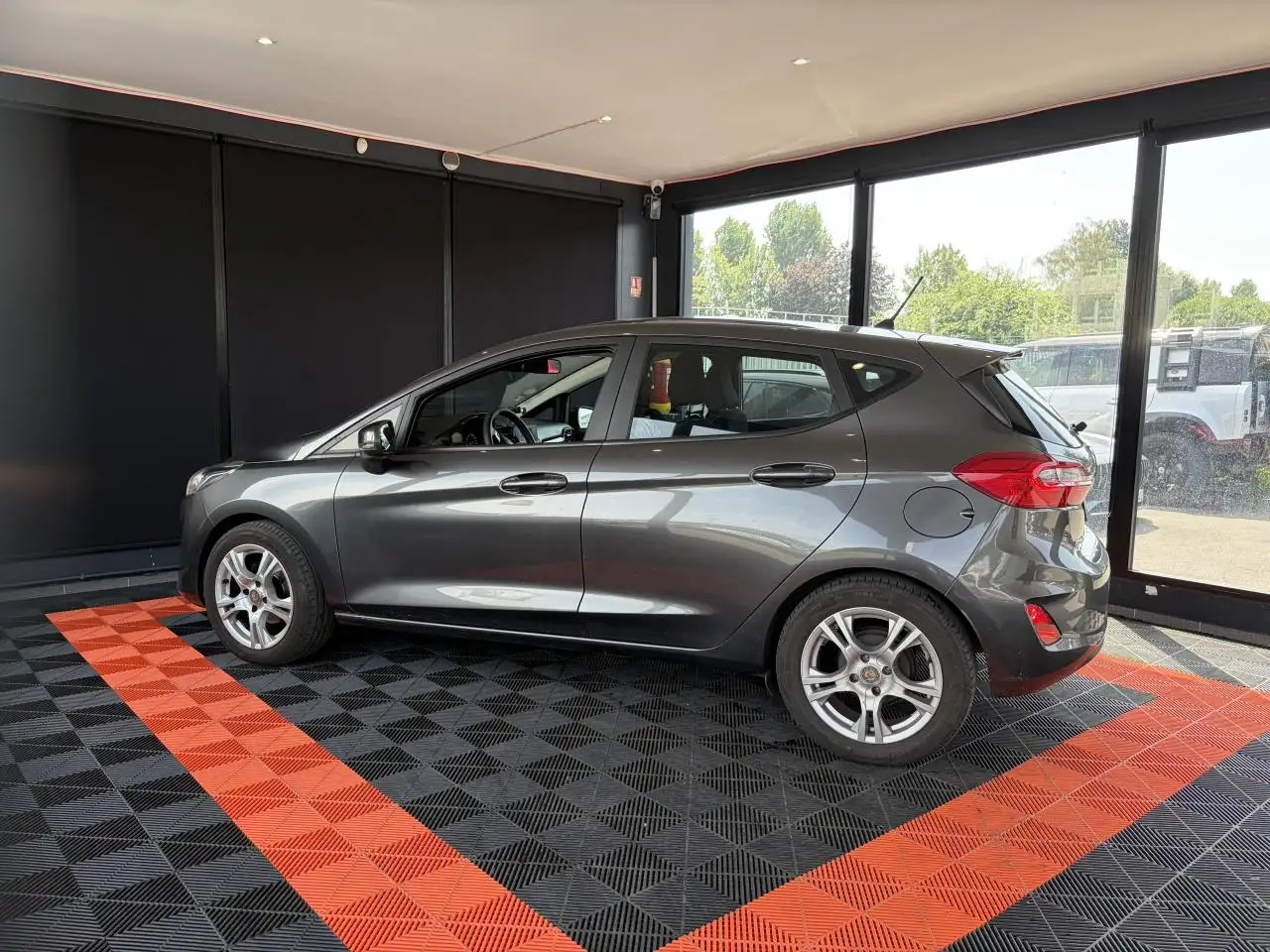 Ford Fiesta 5 portes — photo 16