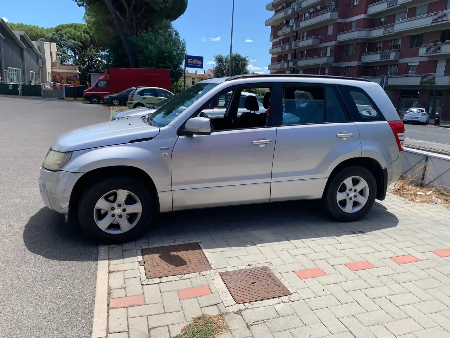 Suzuki Grand Vitara 5p 1.9 ddis Grau - 1