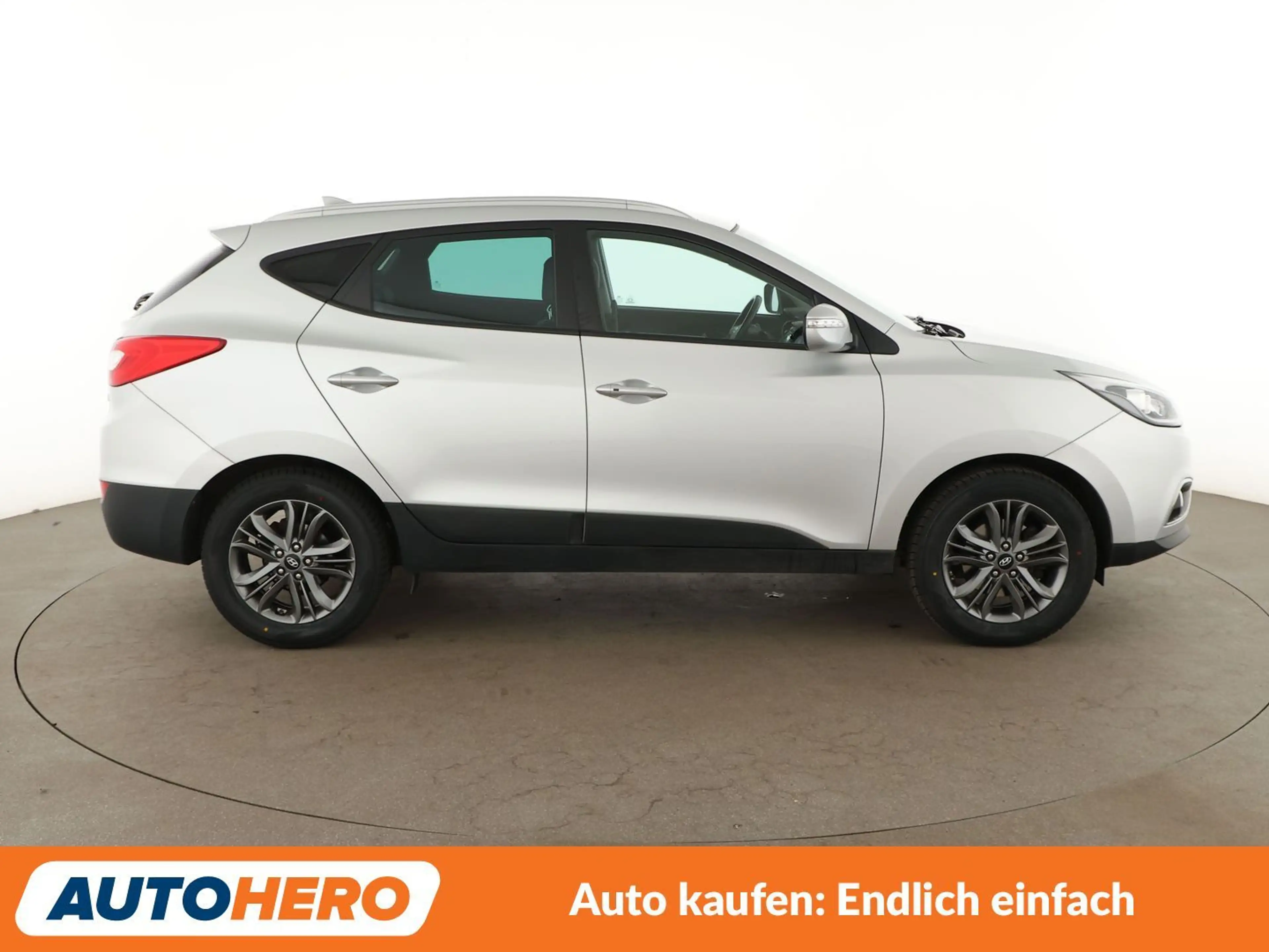 Hyundai iX35 1.6 FIFA World Cup Edition 2WD *NAVI*TEMPO*CAM*SHZ — photo 7