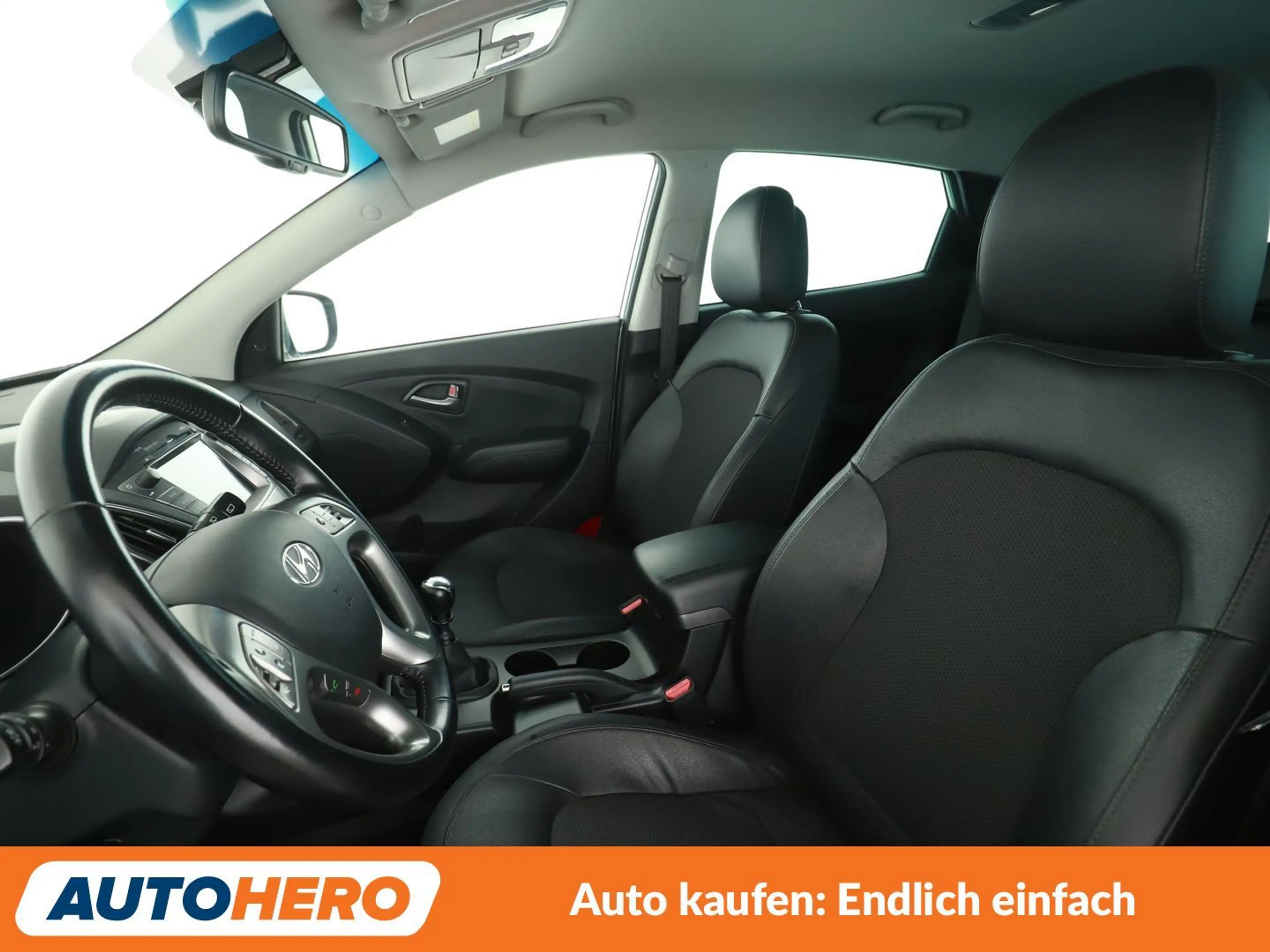 Hyundai iX35 1.6 FIFA World Cup Edition 2WD *NAVI*TEMPO*CAM*SHZ — photo 10
