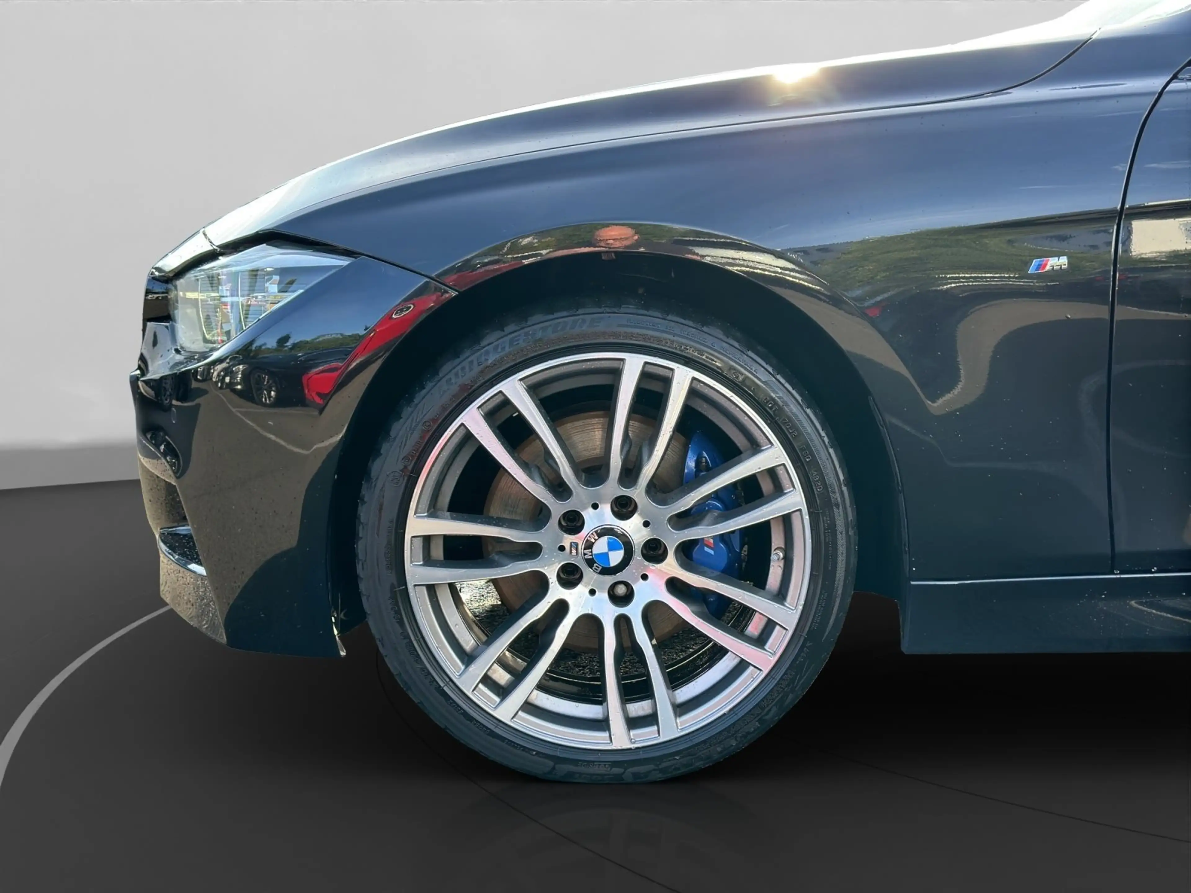 BMW 335 d xDrive Limousine — photo 14