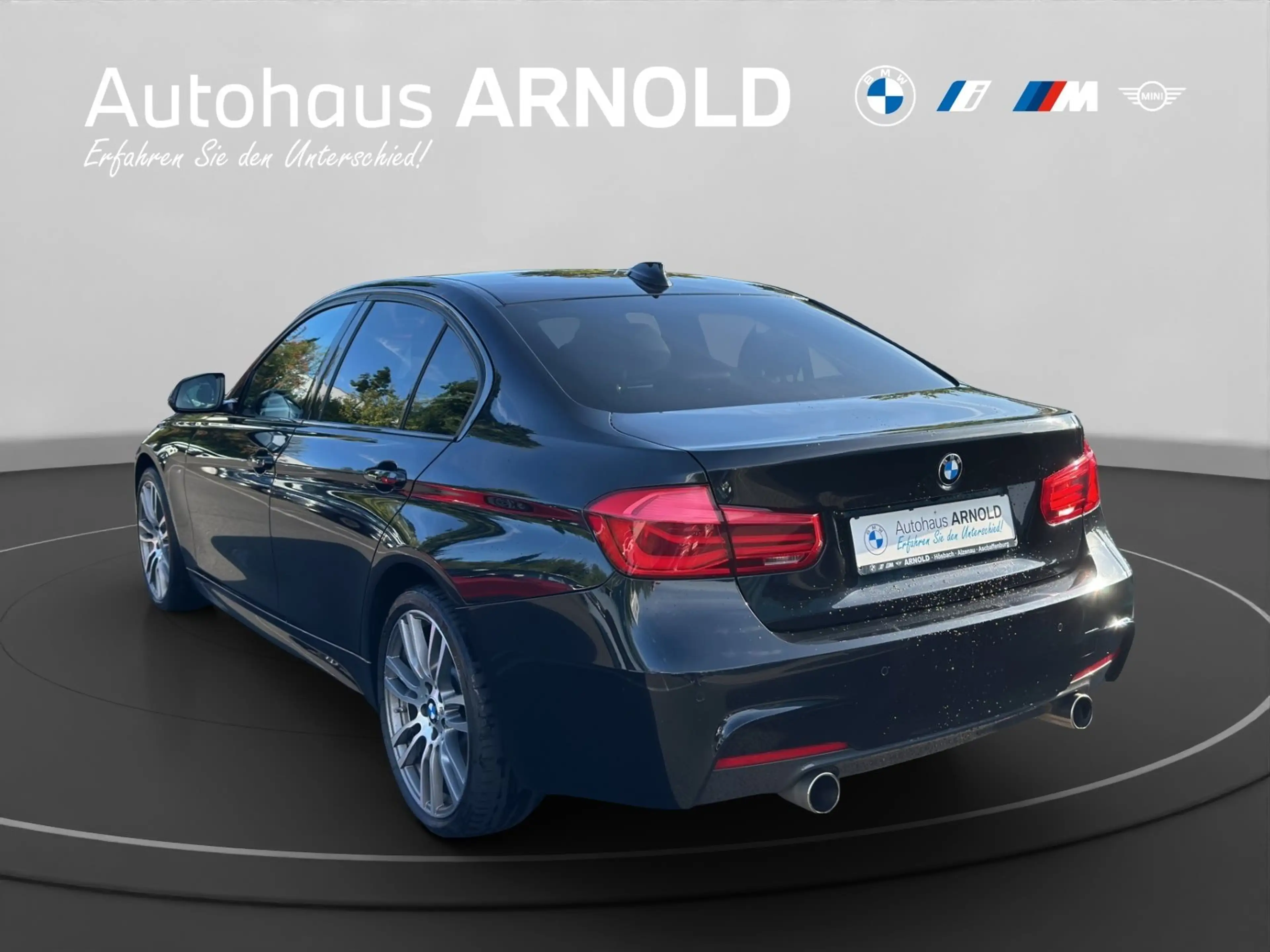 BMW 335 d xDrive Limousine — photo 6