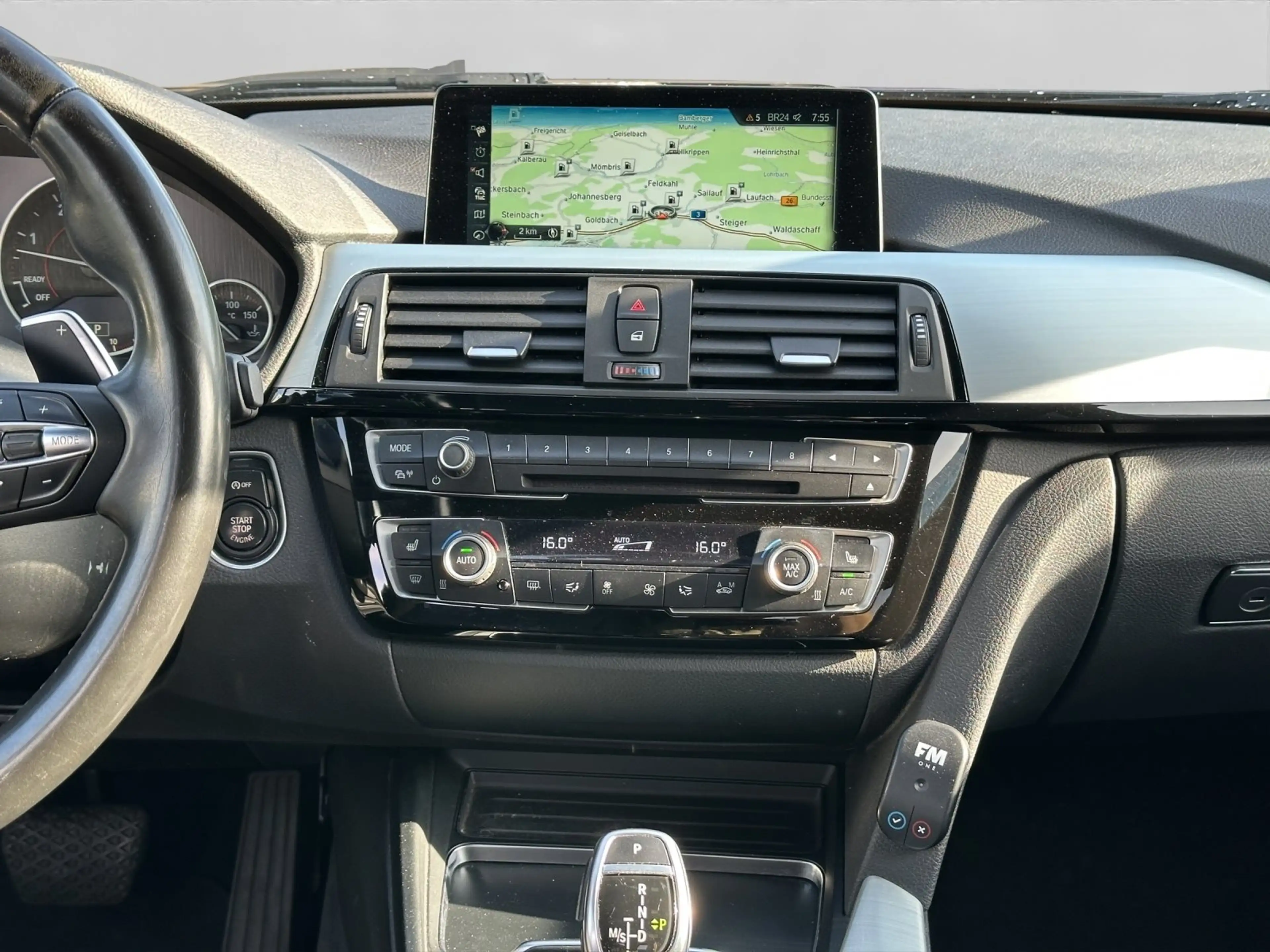 BMW 335 d xDrive Limousine — photo 11